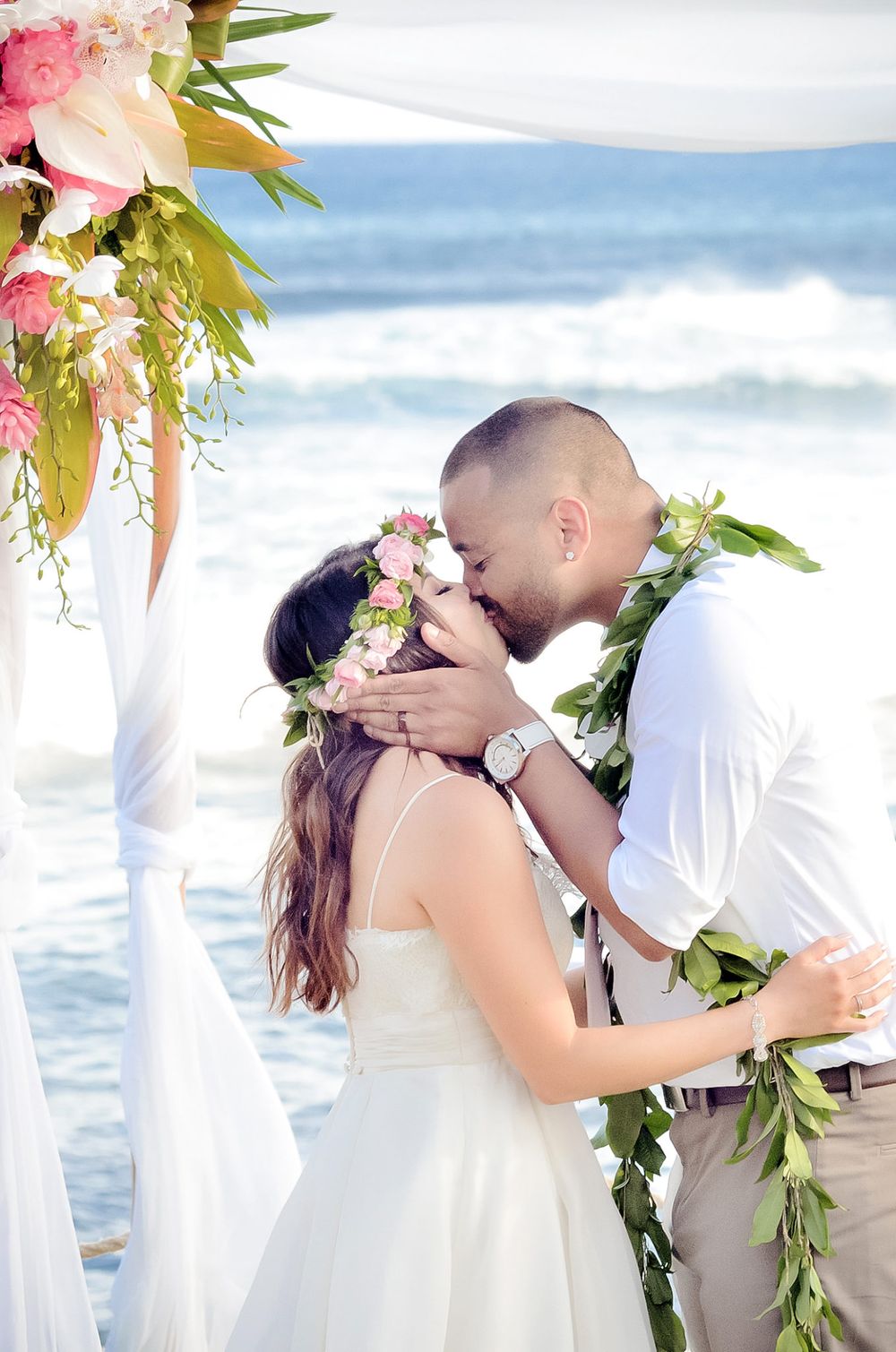 kauai hawaii beach house destination adventure wedding ceremony
