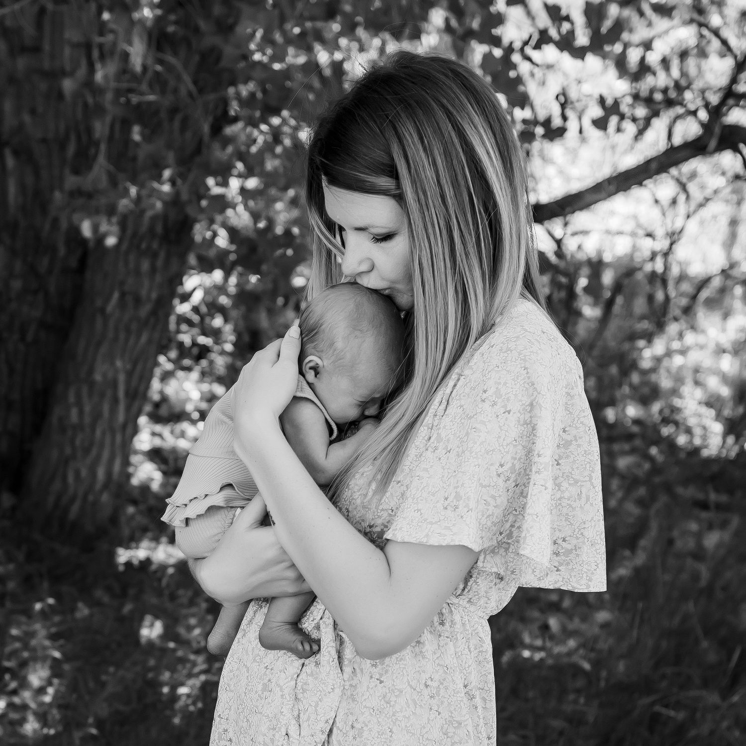 newborn photoshoot cherry creek trail parker