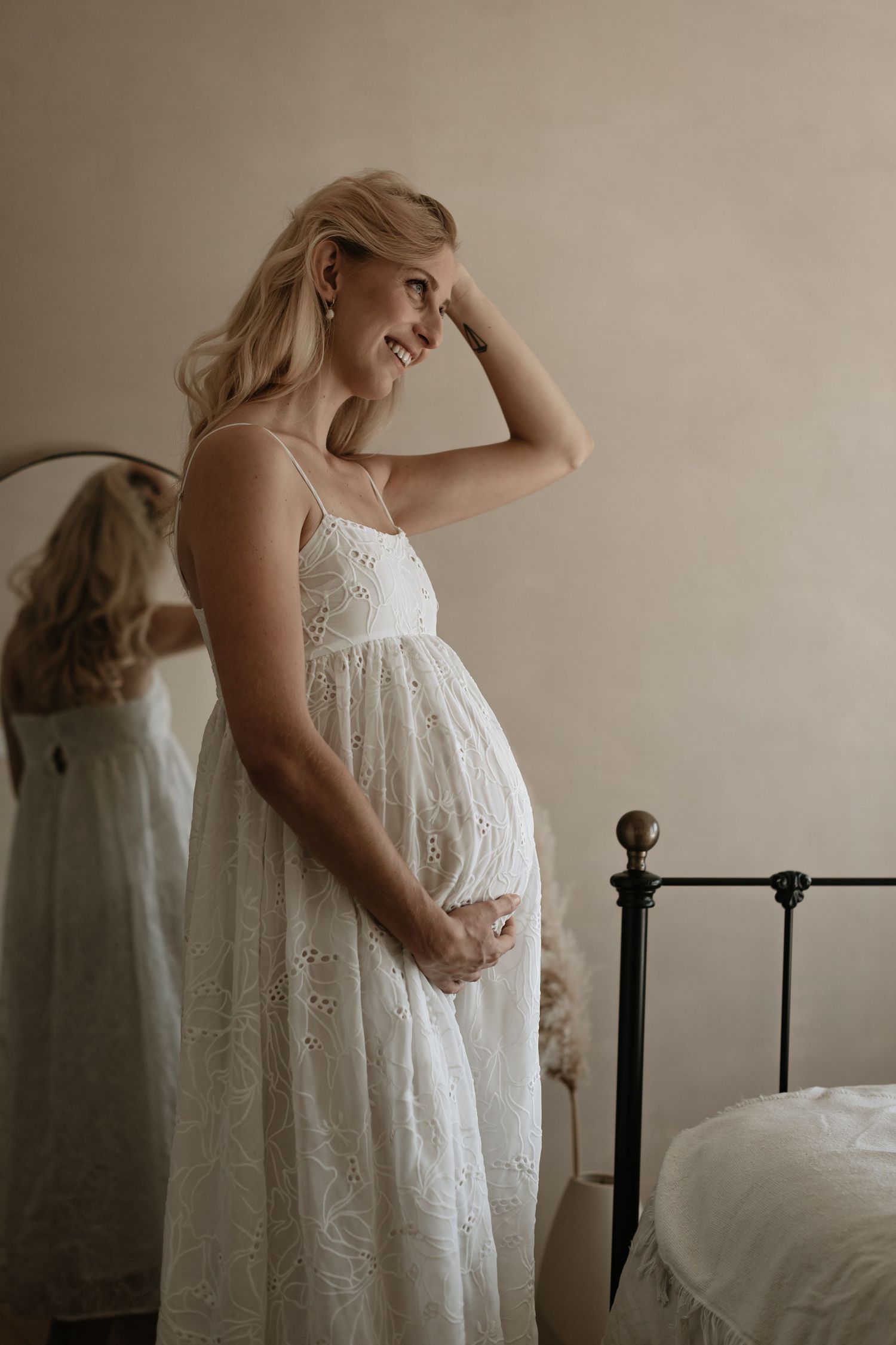 London 
Pregnancy Photographer