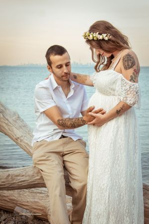 outdoor maternity session Beach photo session