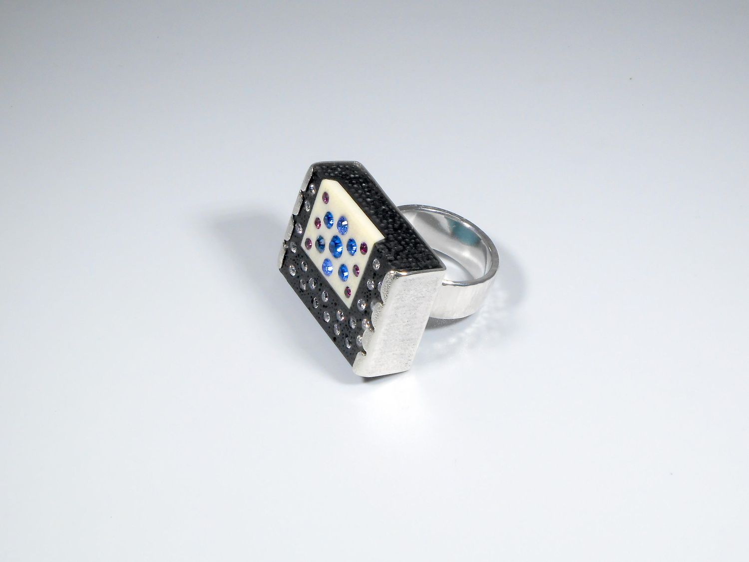 Men's Bespoke Ring - JHRM Jewellery Jiivanii RedMarks