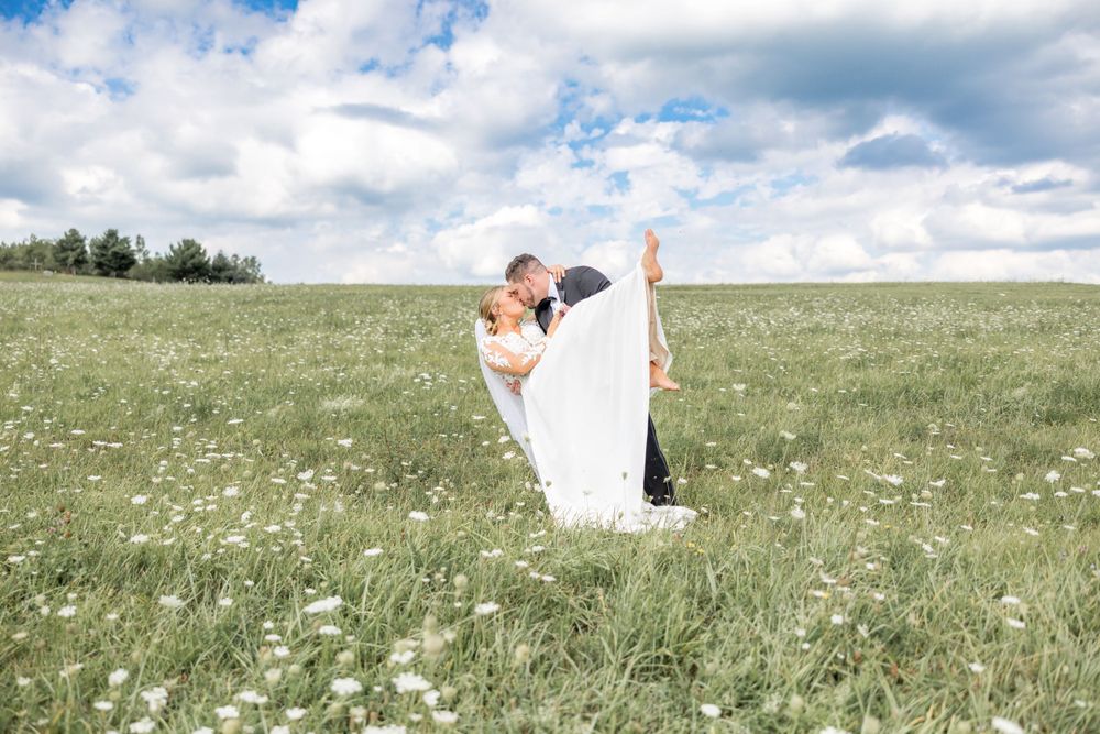 Wedding Photographer Hayloft Somerset County PA