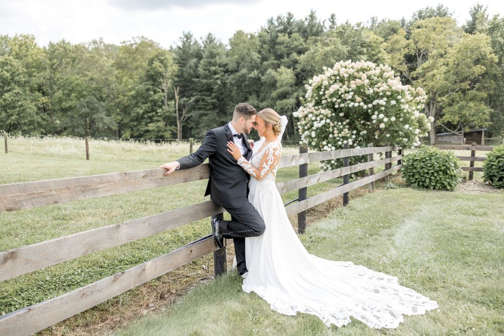 Wedding Photographer Hayloft Somerset PA