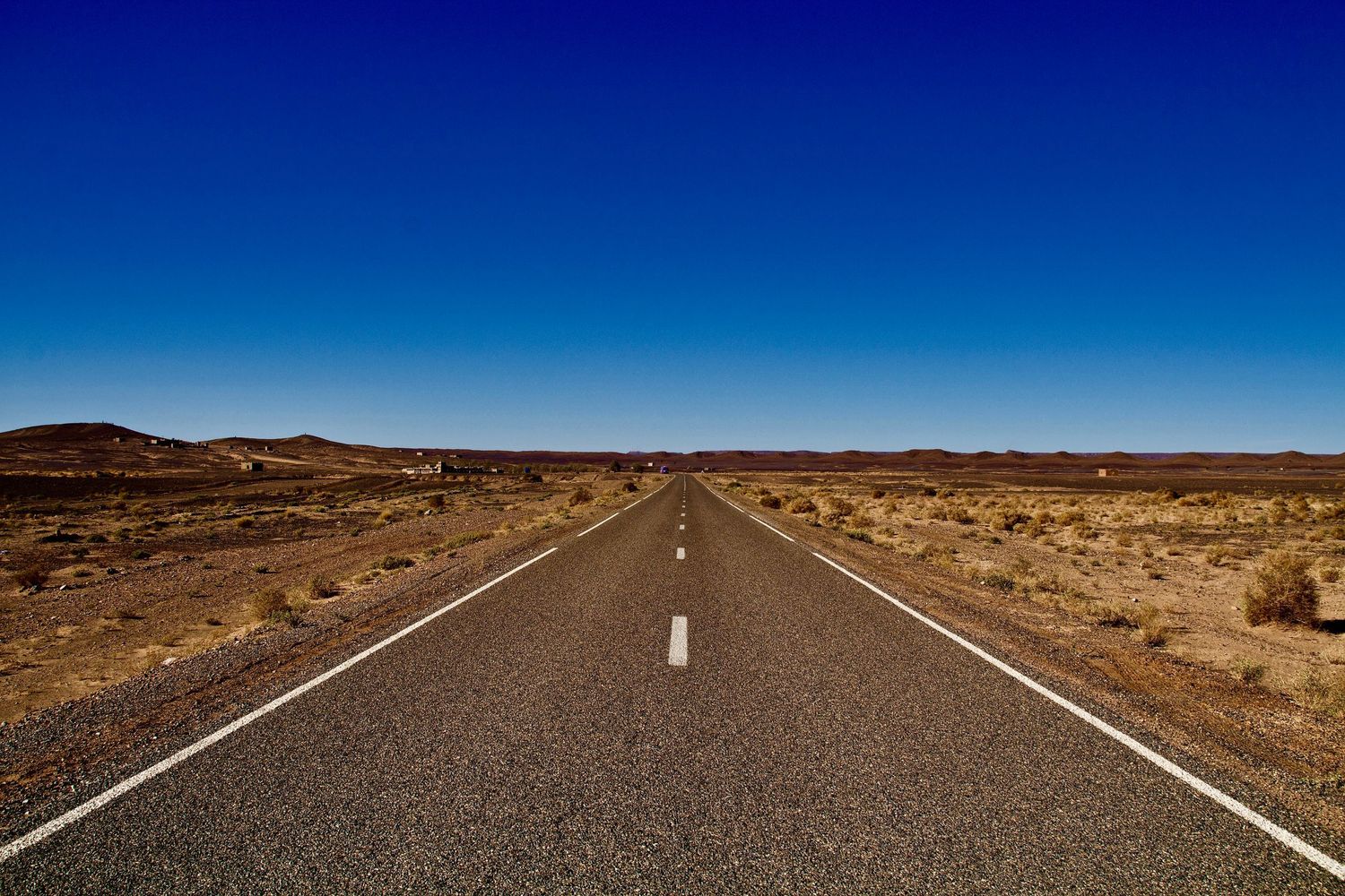 outback straight road