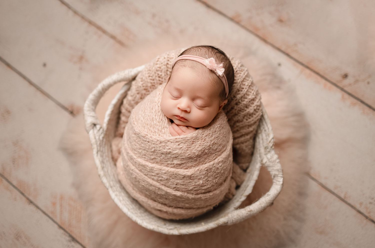 Newborn photography image by Anna Carreno Photography, Spring, TX Newborn Family, Maternity, and Chid Photographer.