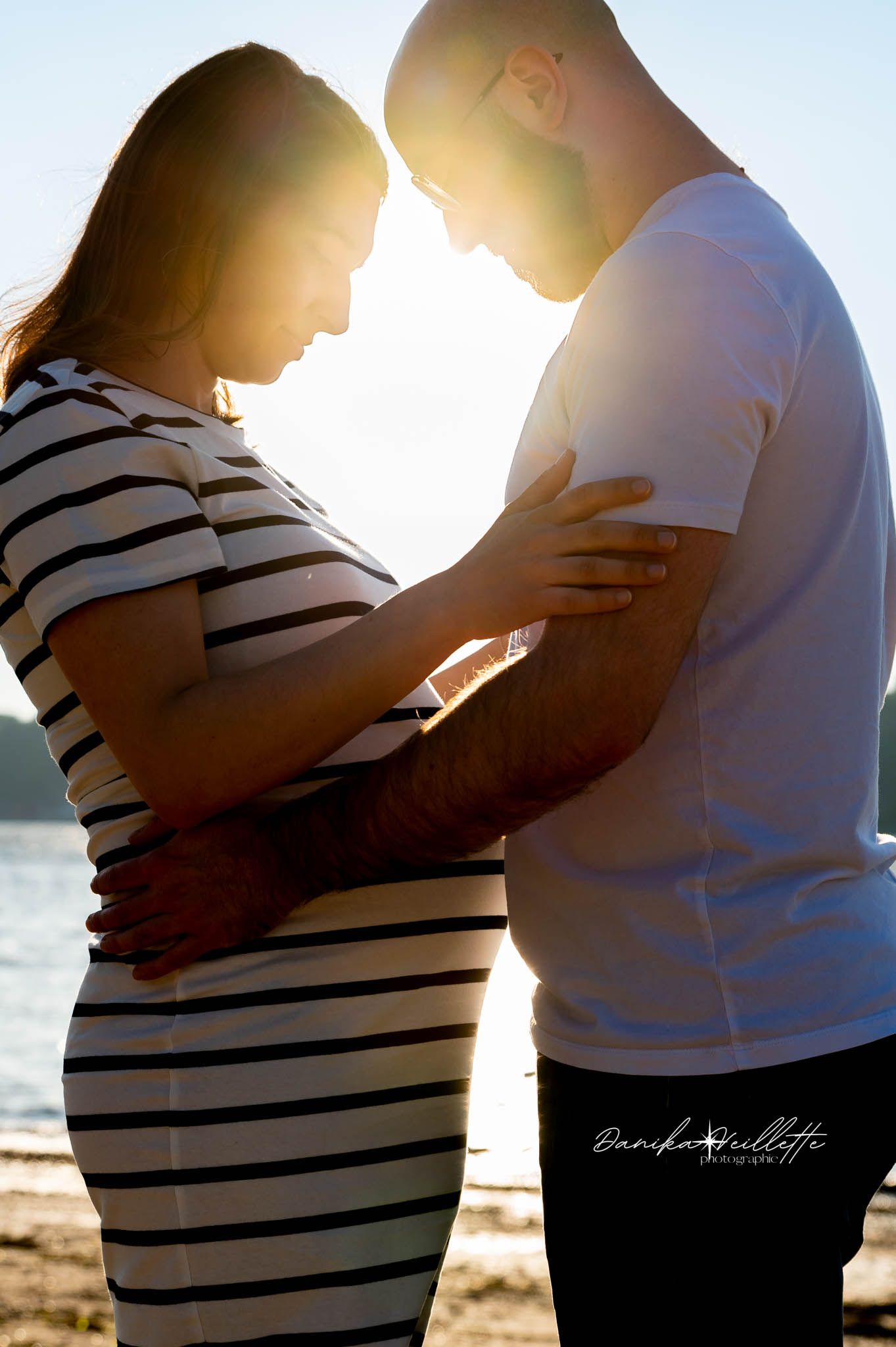 Couple, maternité, grossesse, sunset, golden hour, plage