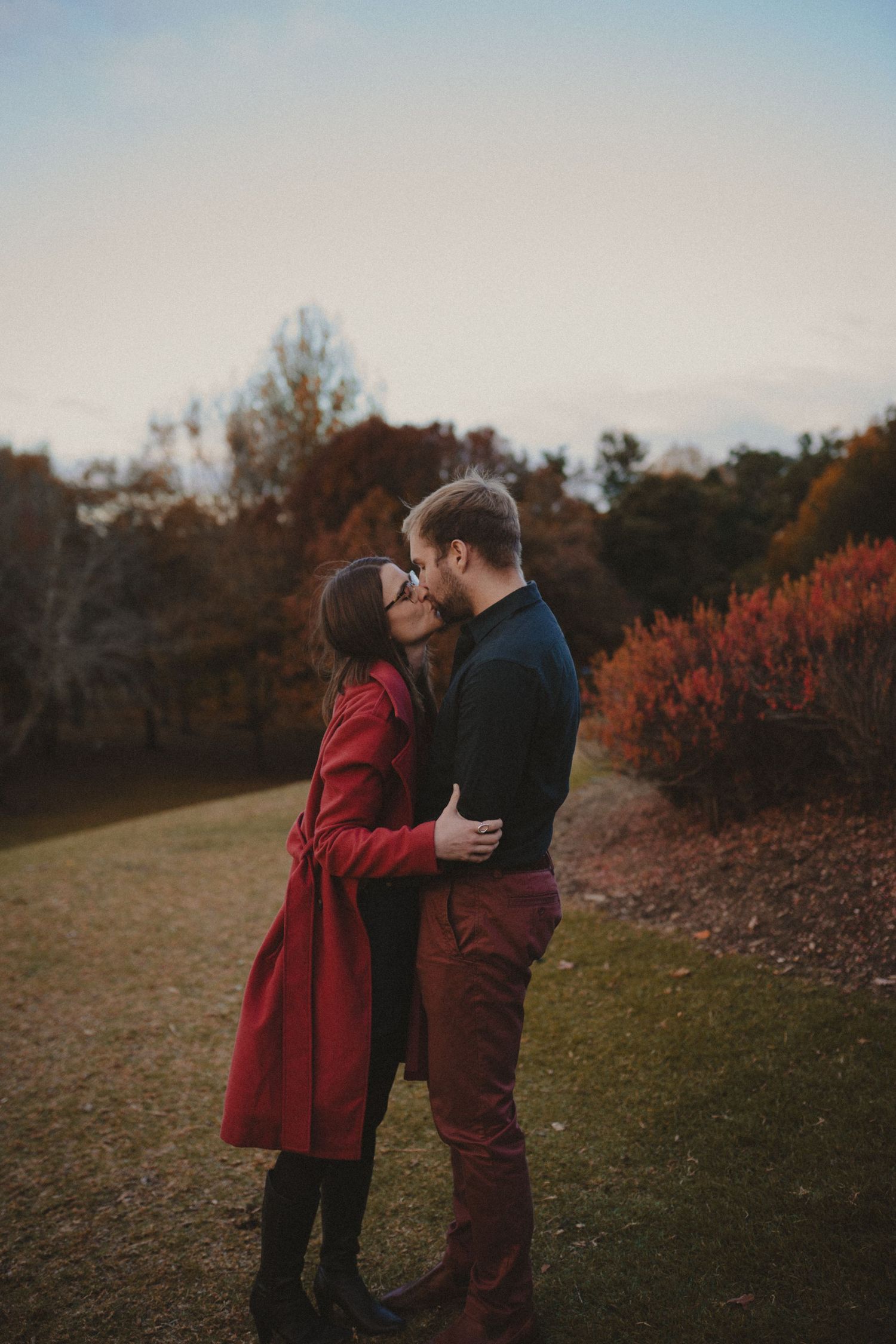 Outdoor Location Couple Portrait - Nicolas Rich and Imogen Tonkin