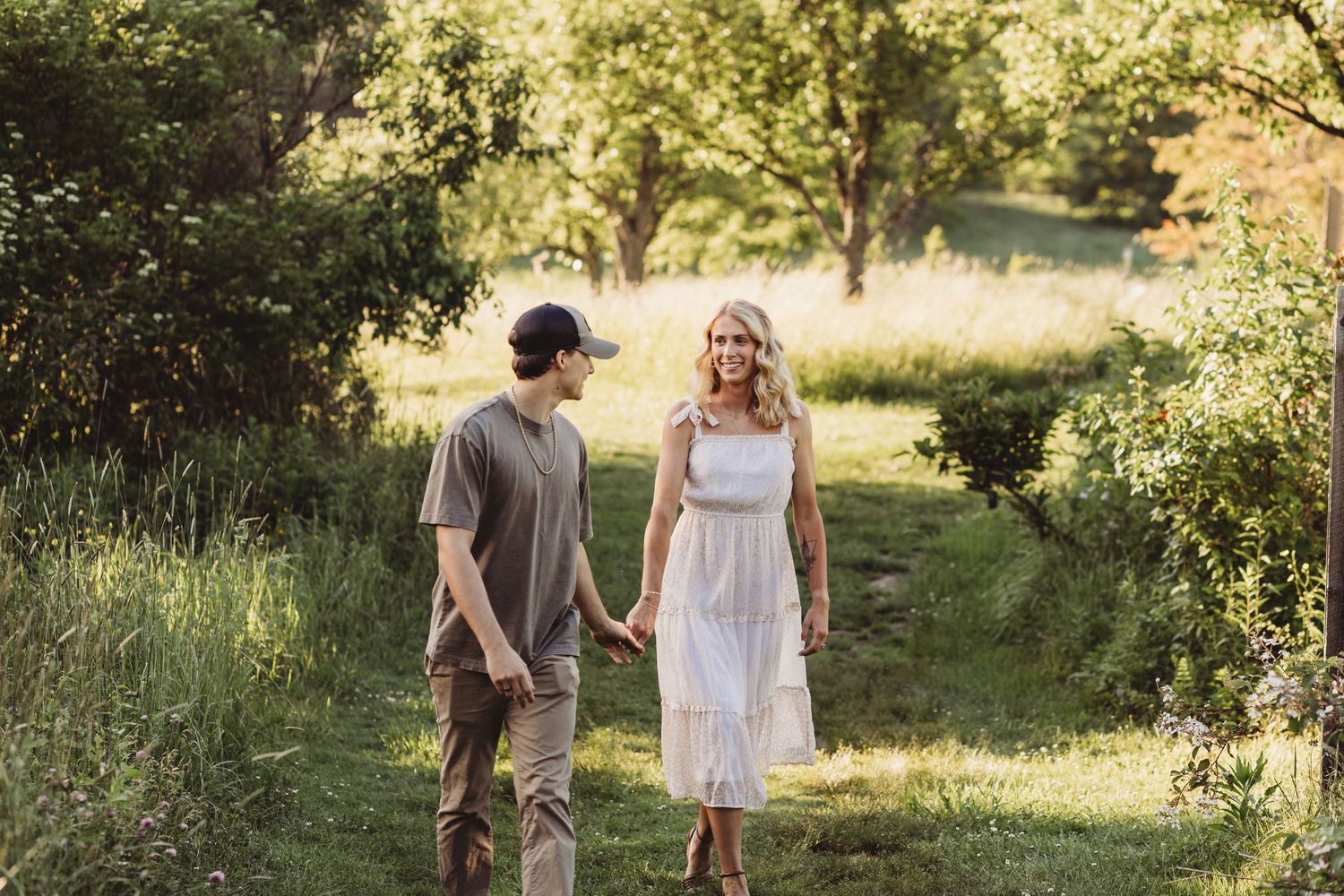 Professional photo of a couple in the woods