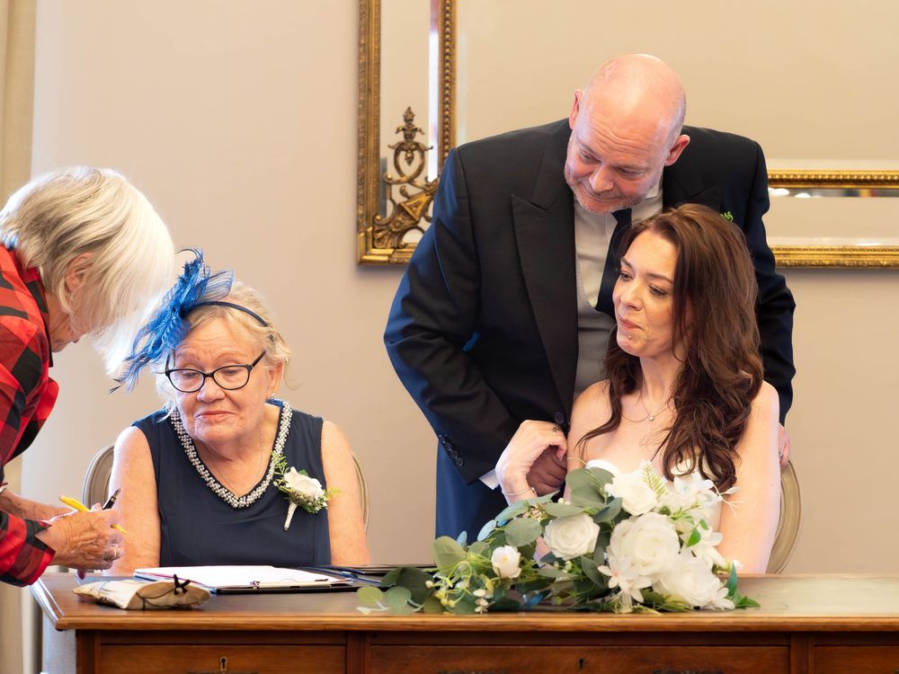 wedding photographer
nottingham photographer
derby photographer
dog photographer
equine photographer