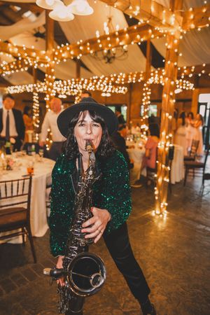Musician (Sax) - Lina