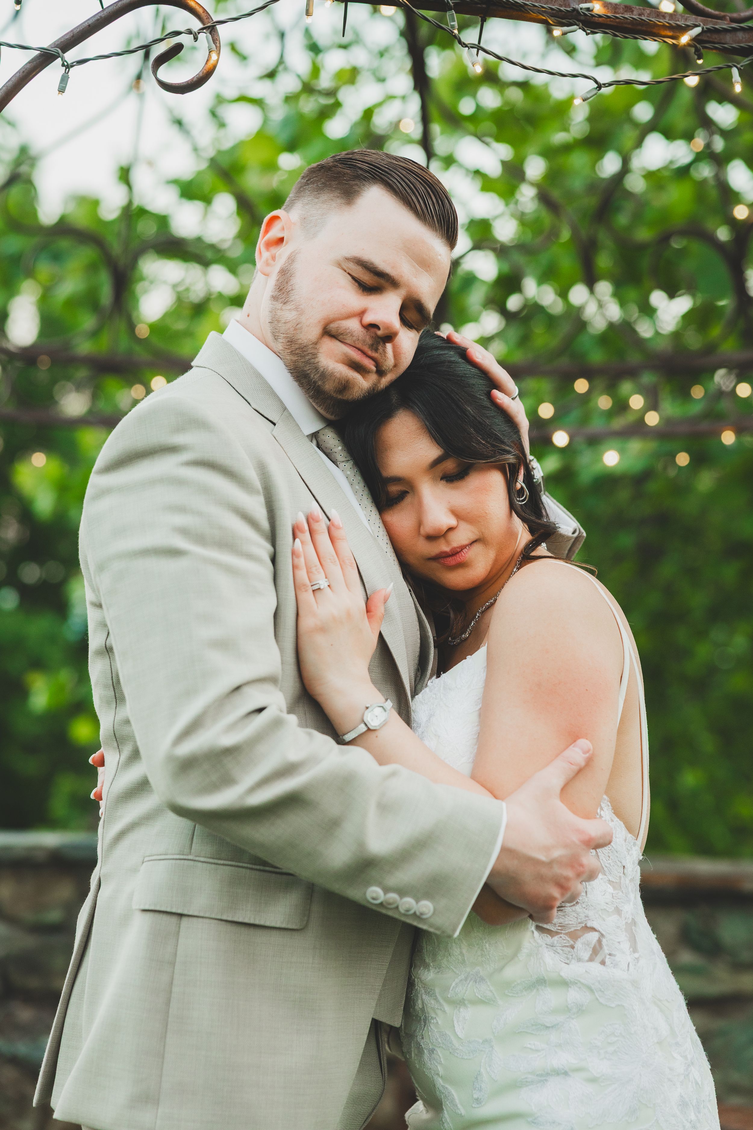 Romantic wedding portraits in the garden of bluemont vineyard in vriginia