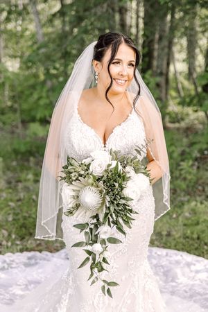 Bride portraits during summer outdoor wedding at Whispering Willow. Fine art wedding photographer Moncton New Brunswick best photographer