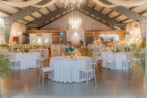 Whispering Willow wedding venue photography, luxury wedding venue in Moncton New Brunswick wedding photographer top rated freelance photo
