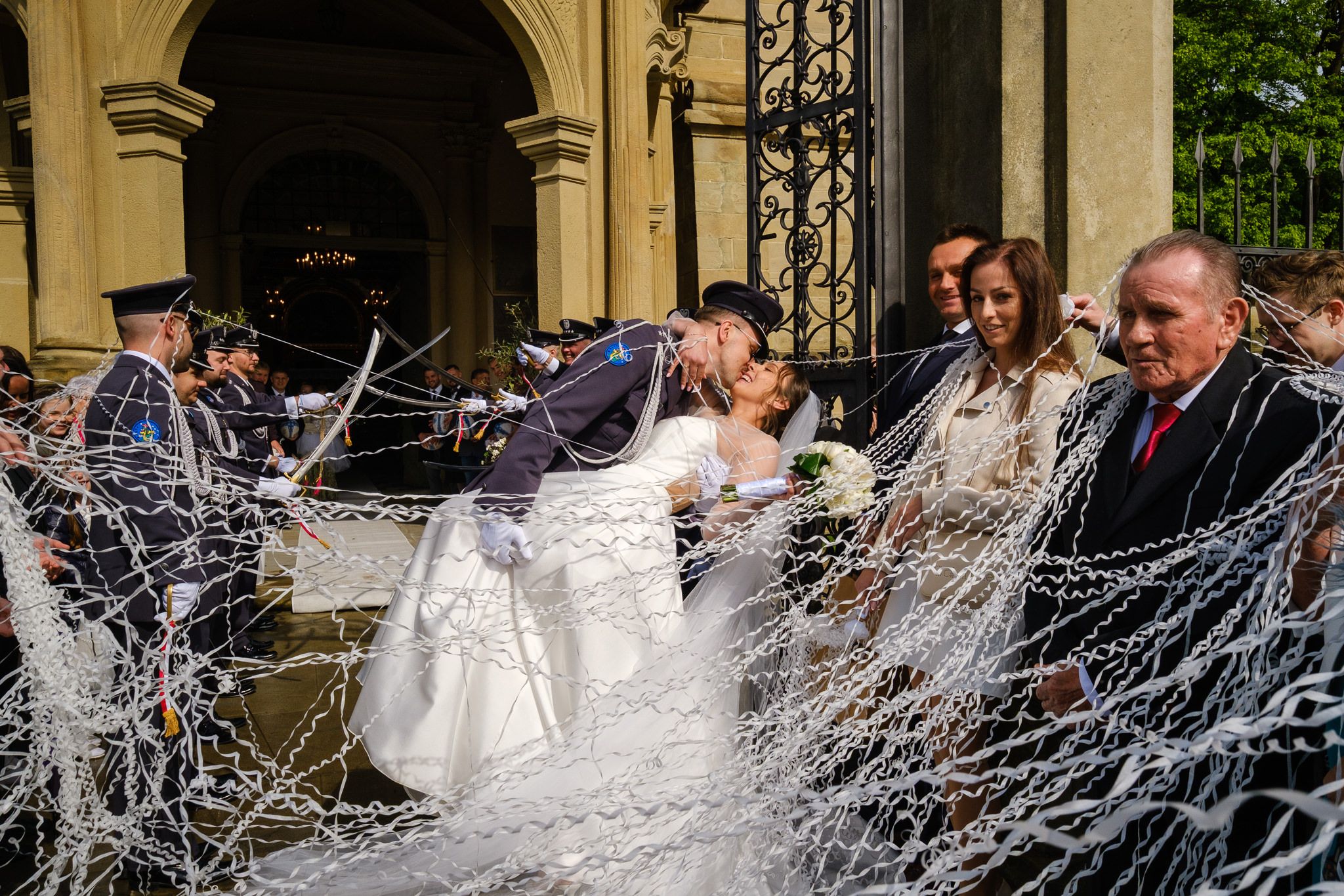 Confetti w Kościele Wniebowzięcia NMP w Brodach