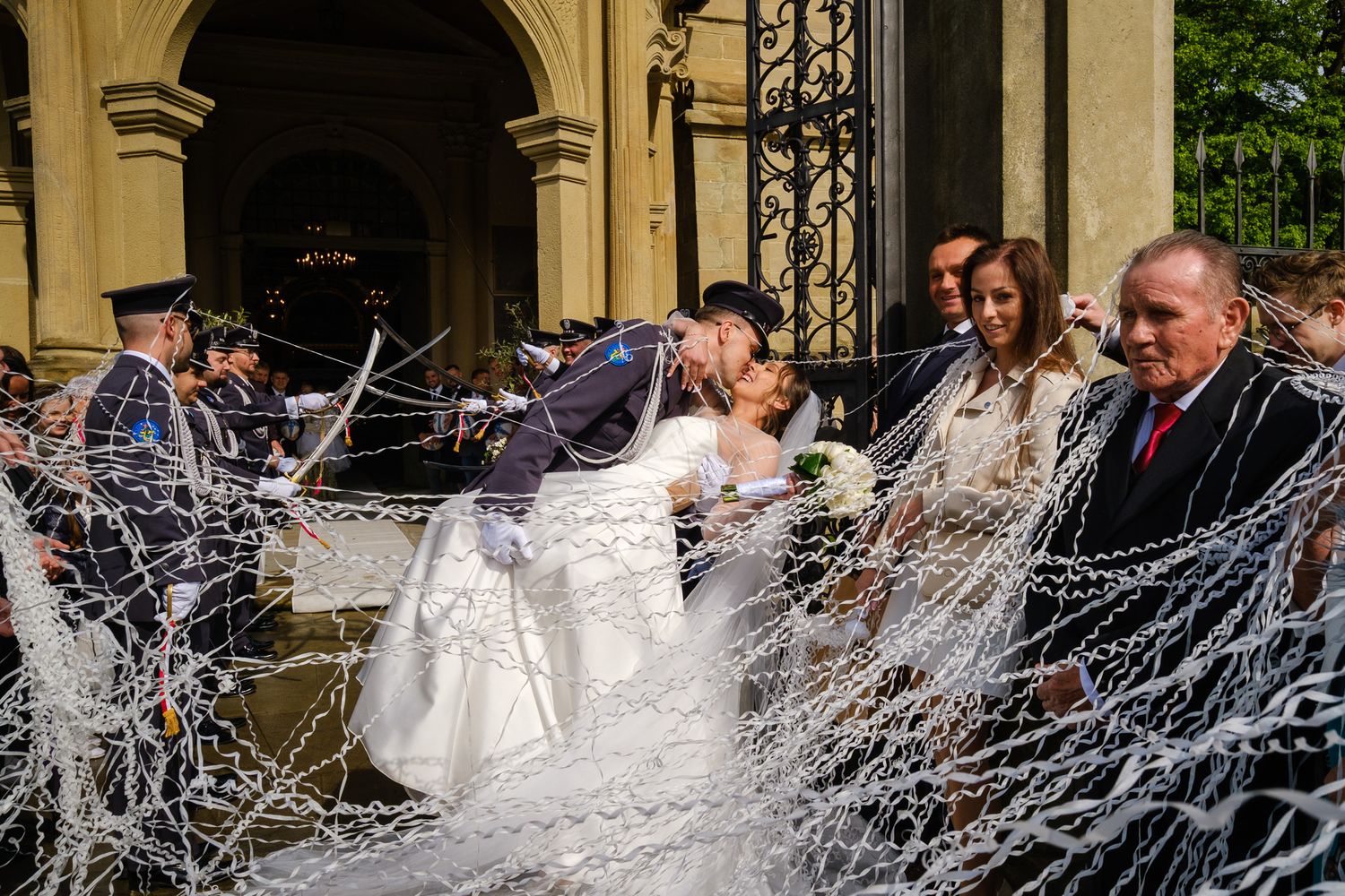 Confetti w Kościele Wniebowzięcia NMP w Brodach