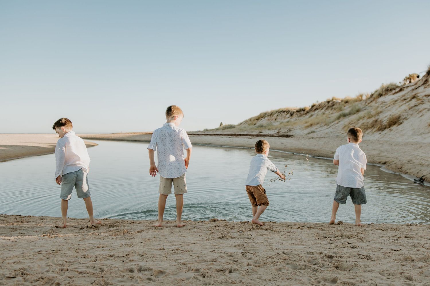 Adelaide family photographer - children playing on the beach