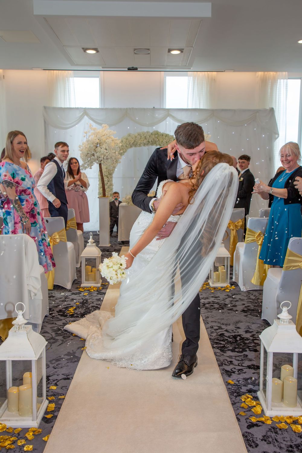 Wigan Wedding Photographer, Photographers in the North West. Wedding Photography Wigan. Manchester wedding photography. Manchester wedding