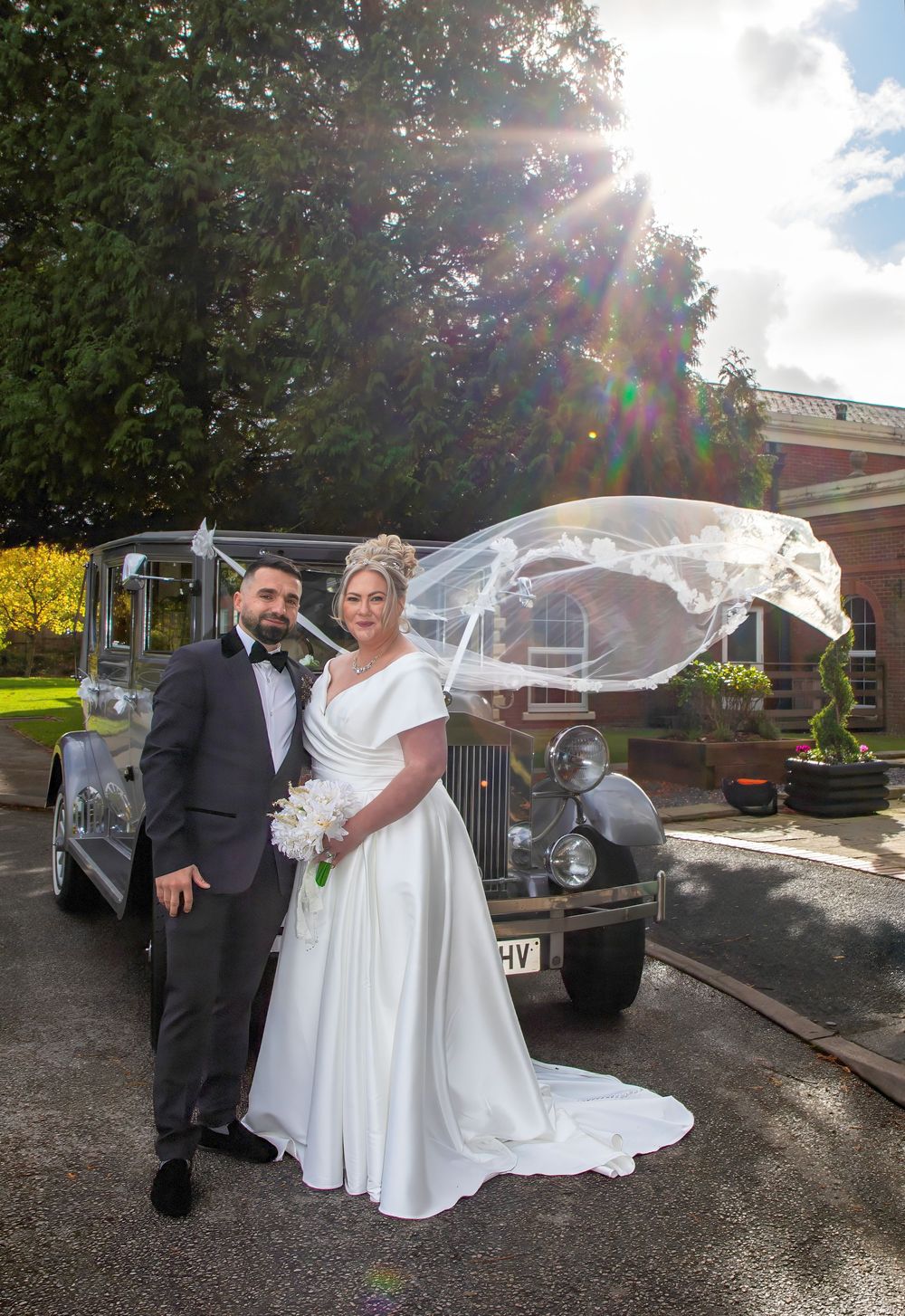 Mecure Hotel Haydock. elysian photography. wedding photography. St Helens Town Hall. St Helens wedding photography.