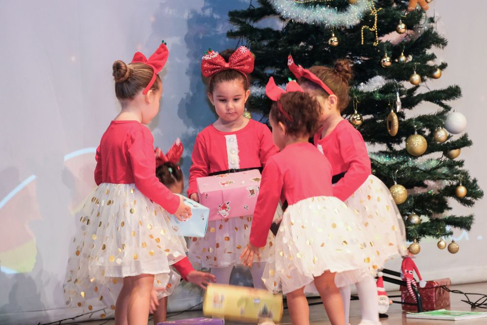 kids stage dancing photography Dubai