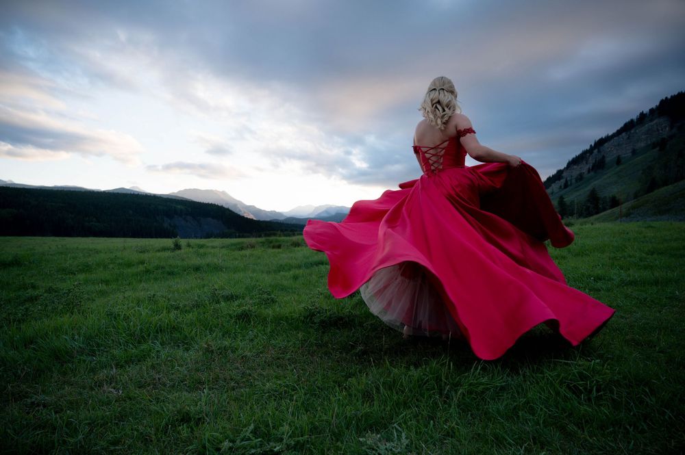 Lifestyle Photography - Grad Session in Kananaskis, Alberta.