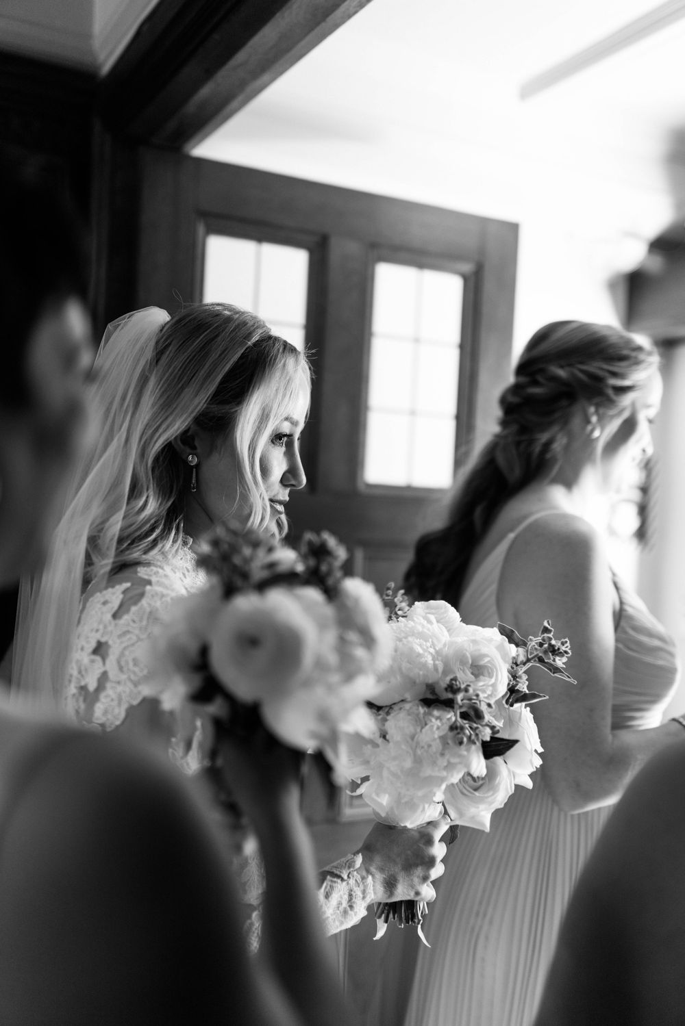 DETROIT PHOTOGRAPHER DETROIT WEDDING PHOTOGRAPHER LUXURY MICHIGAN PHOTOGRAPHER TOLEDO WEDDING PHOTOGRAPHER LUXURY TOLED WEDDING PHOTOGRAPHER