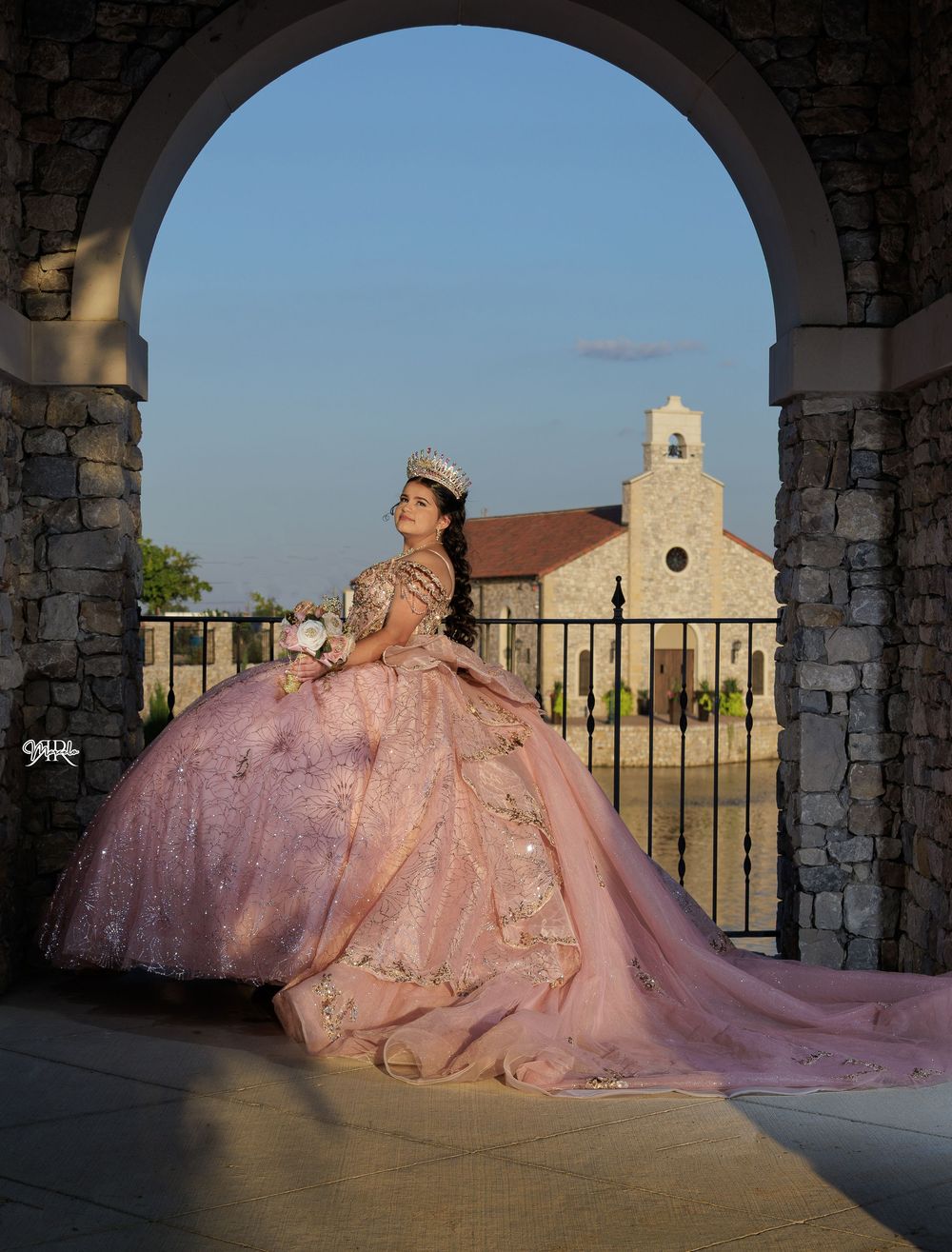 Dallas photography and video for Quinceañeras
 - R & R Marcelo DFW