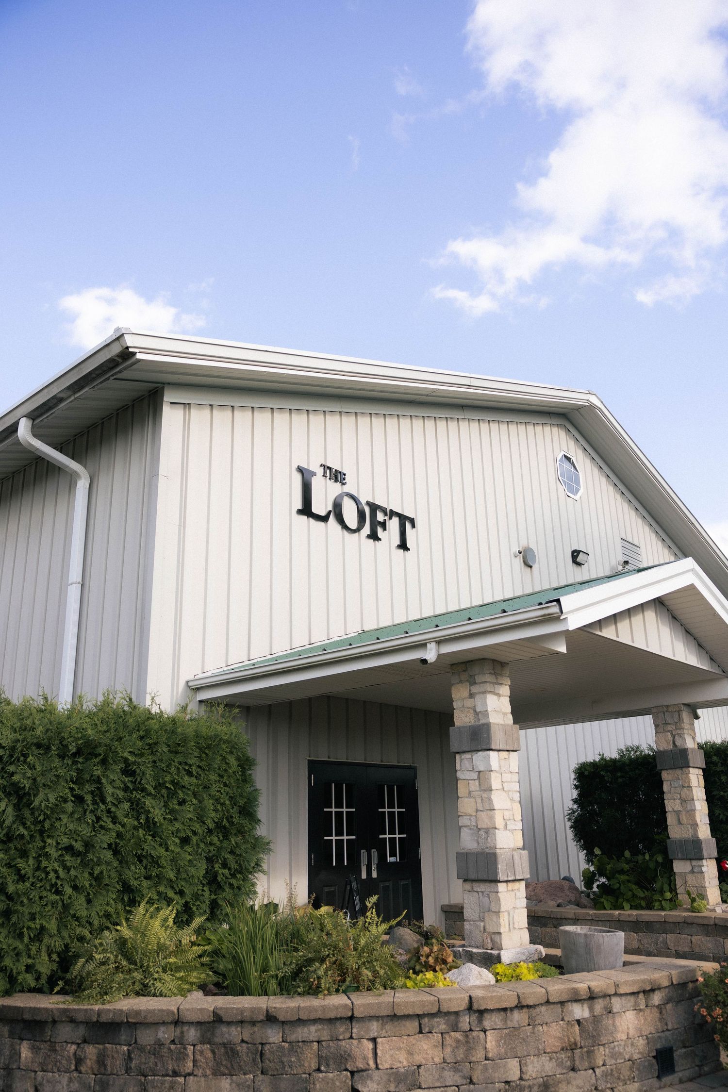 indoor barn reception detail photos in Frankfort, Illinois