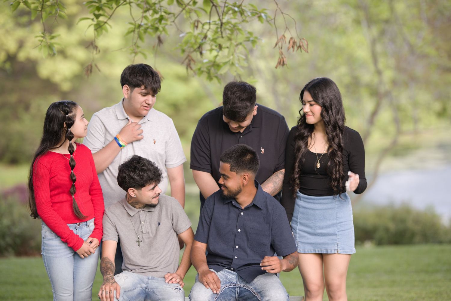 Sibling personality shining in family portrait in Wentzville MO by MJoy Photos