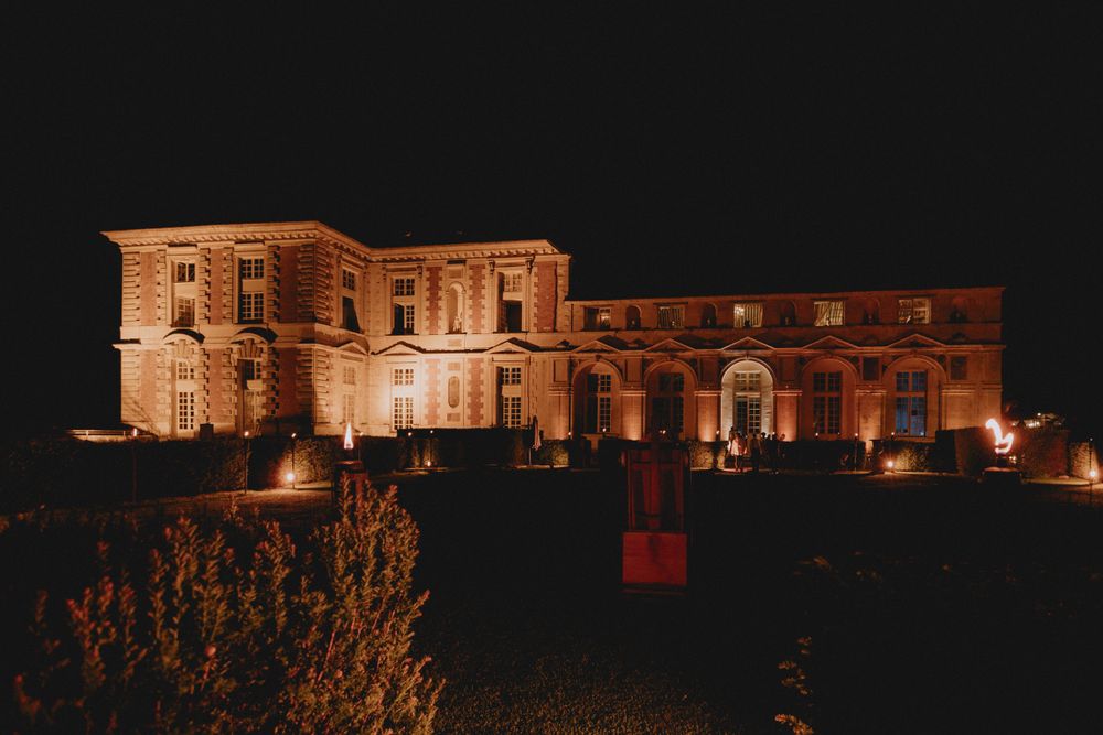 view from of chateau de vallery at night
