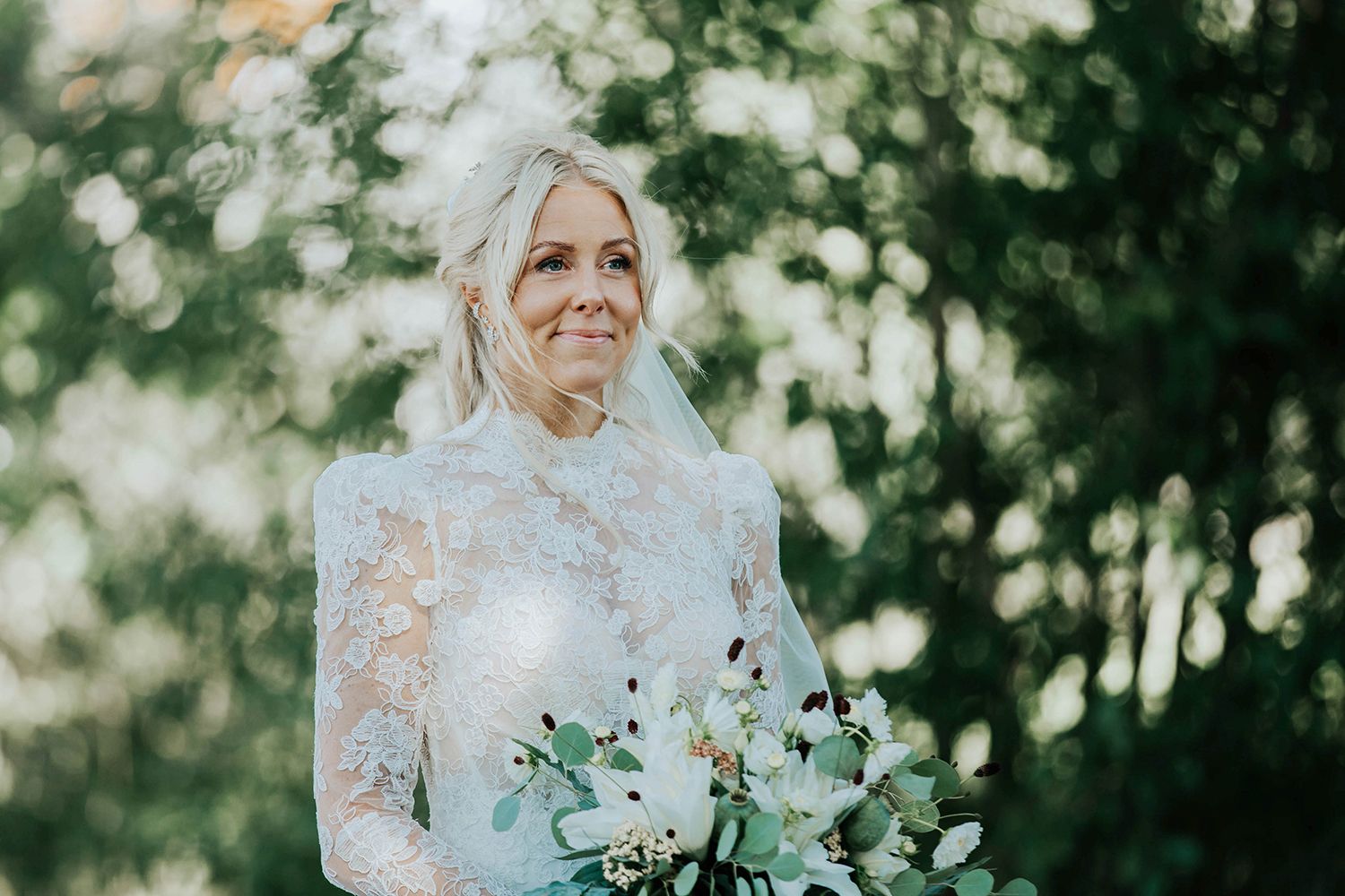 Bröllop på Dömle Herrgård. Sommarbröllop Louise och Viktor. bröllopsfotograf Rebecca Nordin, Karlstad.