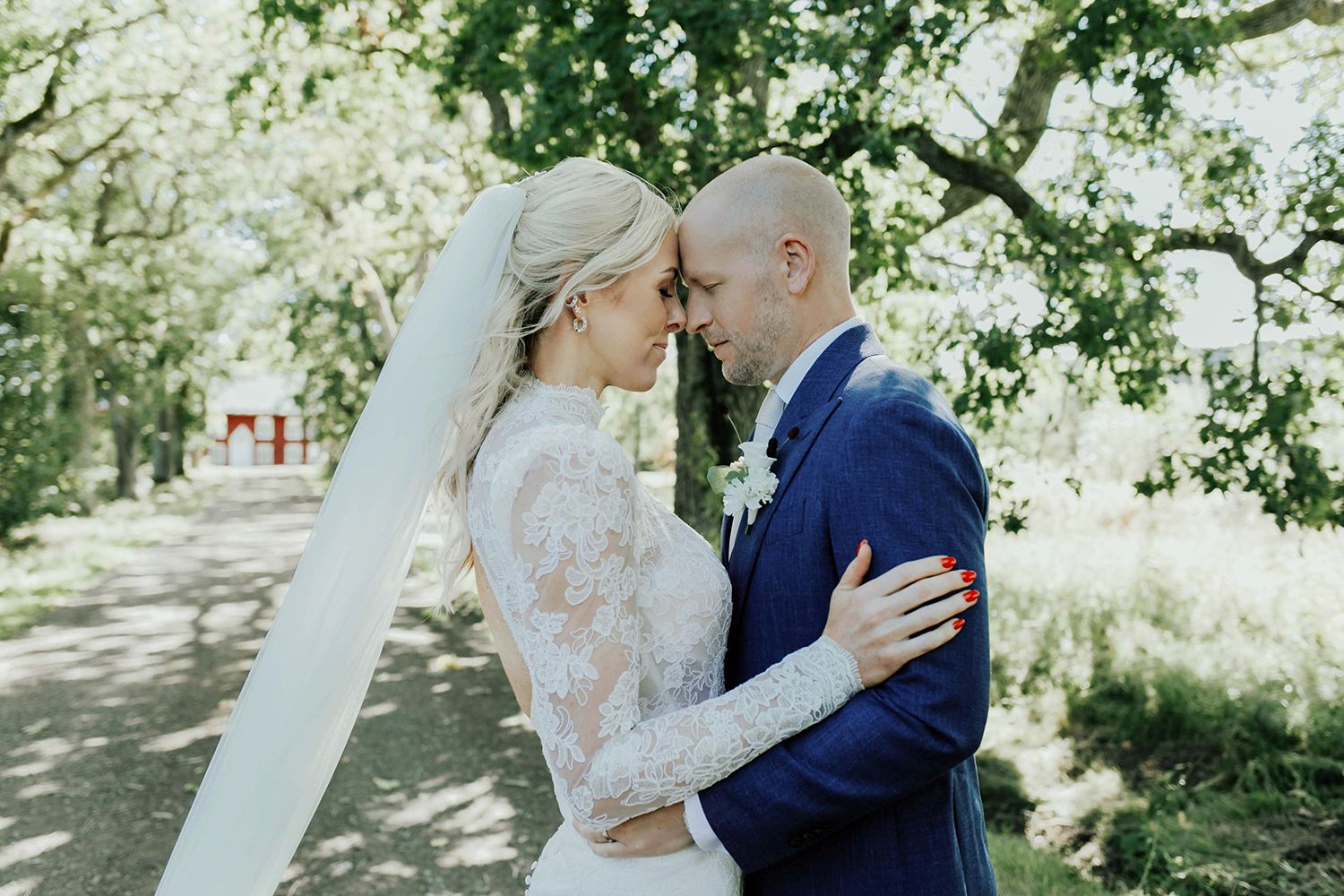Bröllop på Dömle Herrgård. Sommarbröllop Louise och Viktor. bröllopsfotograf Rebecca Nordin, Karlstad.