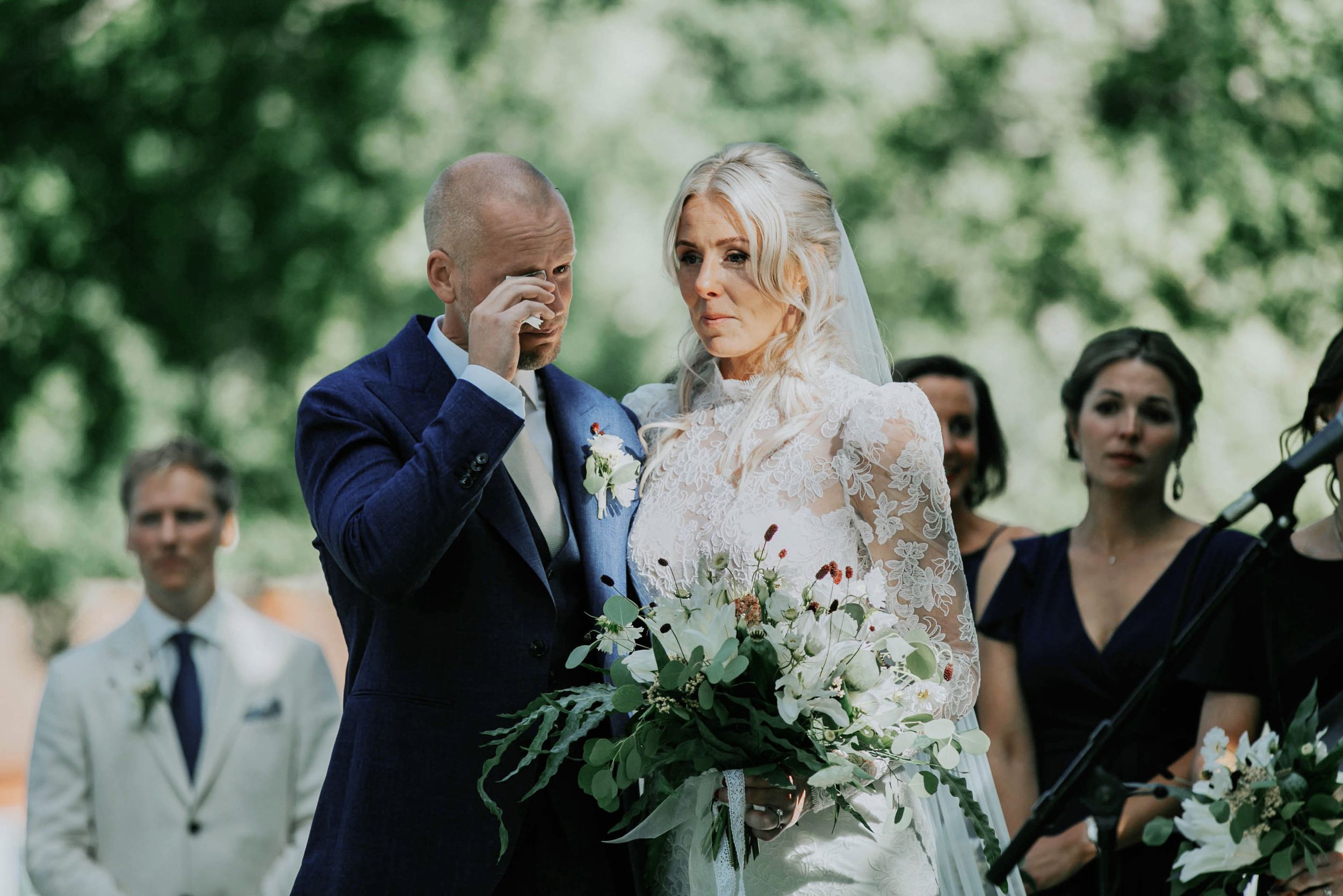 Bröllop på Dömle Herrgård. Sommarbröllop Louise och Viktor. Fotograf Rebecca Nordin, Karlstad.