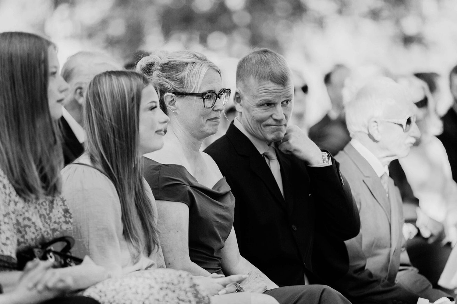 Bröllop på Dömle Herrgård. Sommarbröllop Louise och Viktor. Fotograf Rebecca Nordin, Karlstad.