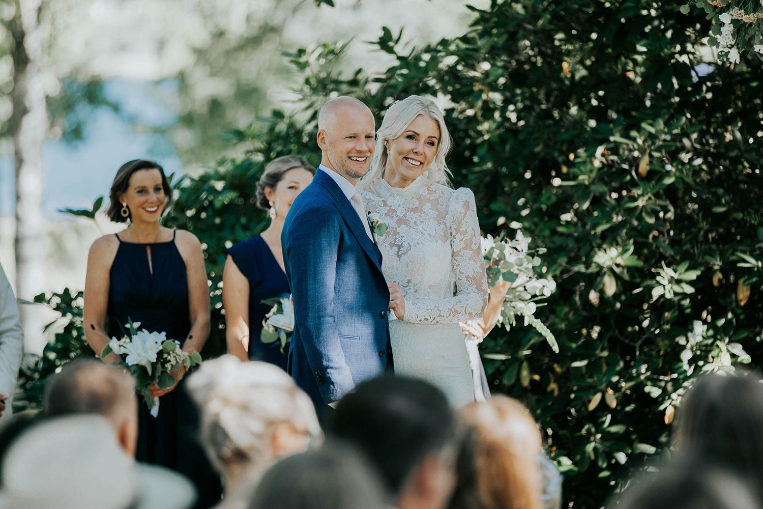 Bröllop på Dömle Herrgård. Sommarbröllop Louise och Viktor. Fotograf Rebecca Nordin, Karlstad.