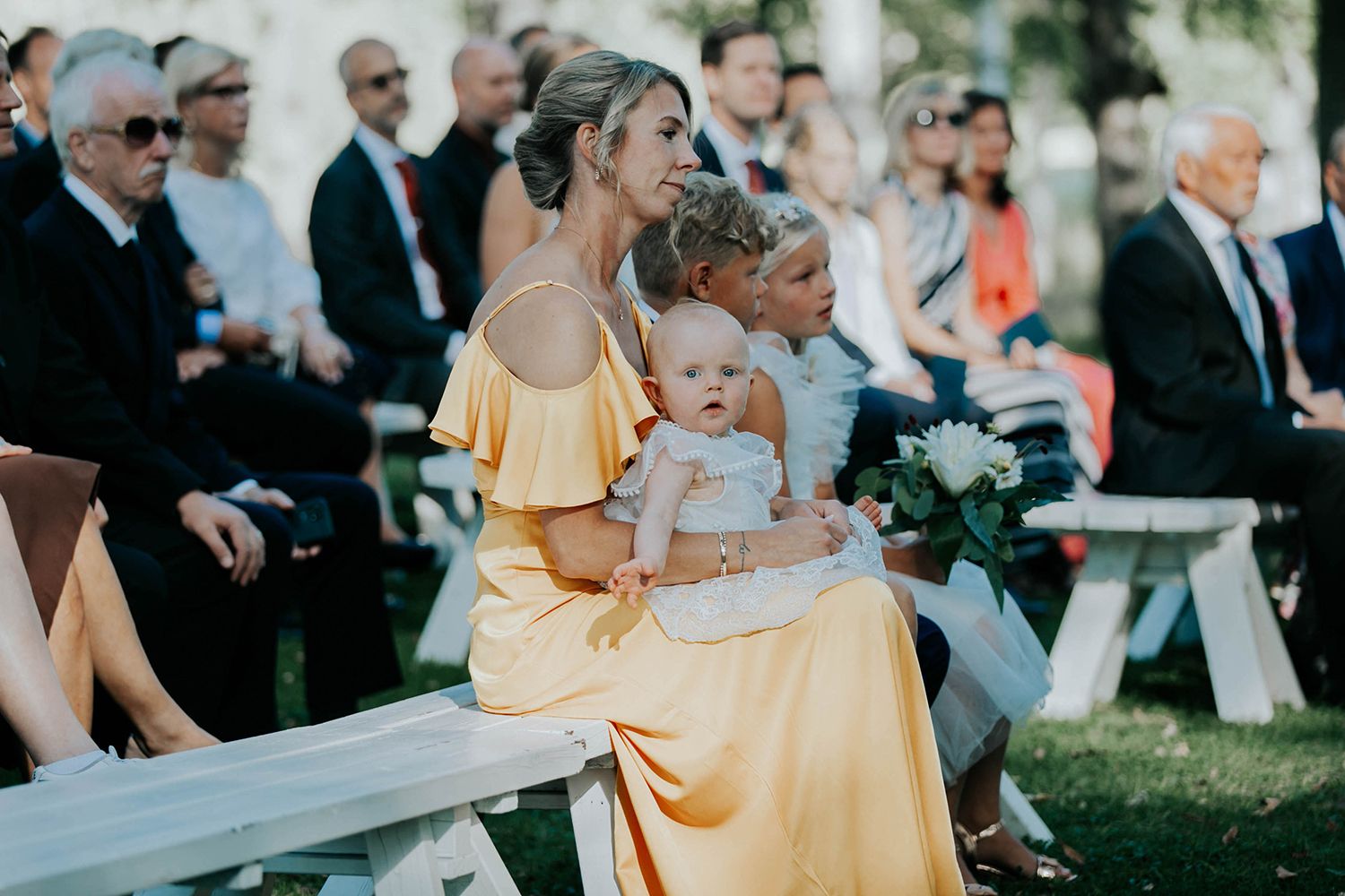 Bröllop på Dömle Herrgård. Sommarbröllop Louise och Viktor. Fotograf Rebecca Nordin, Karlstad.
