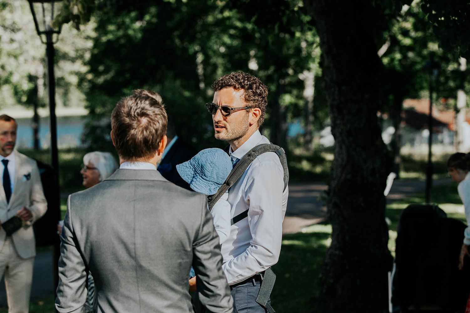 Bröllop på Dömle Herrgård. Sommarbröllop Louise och Viktor. Fotograf Rebecca Nordin, Karlstad.