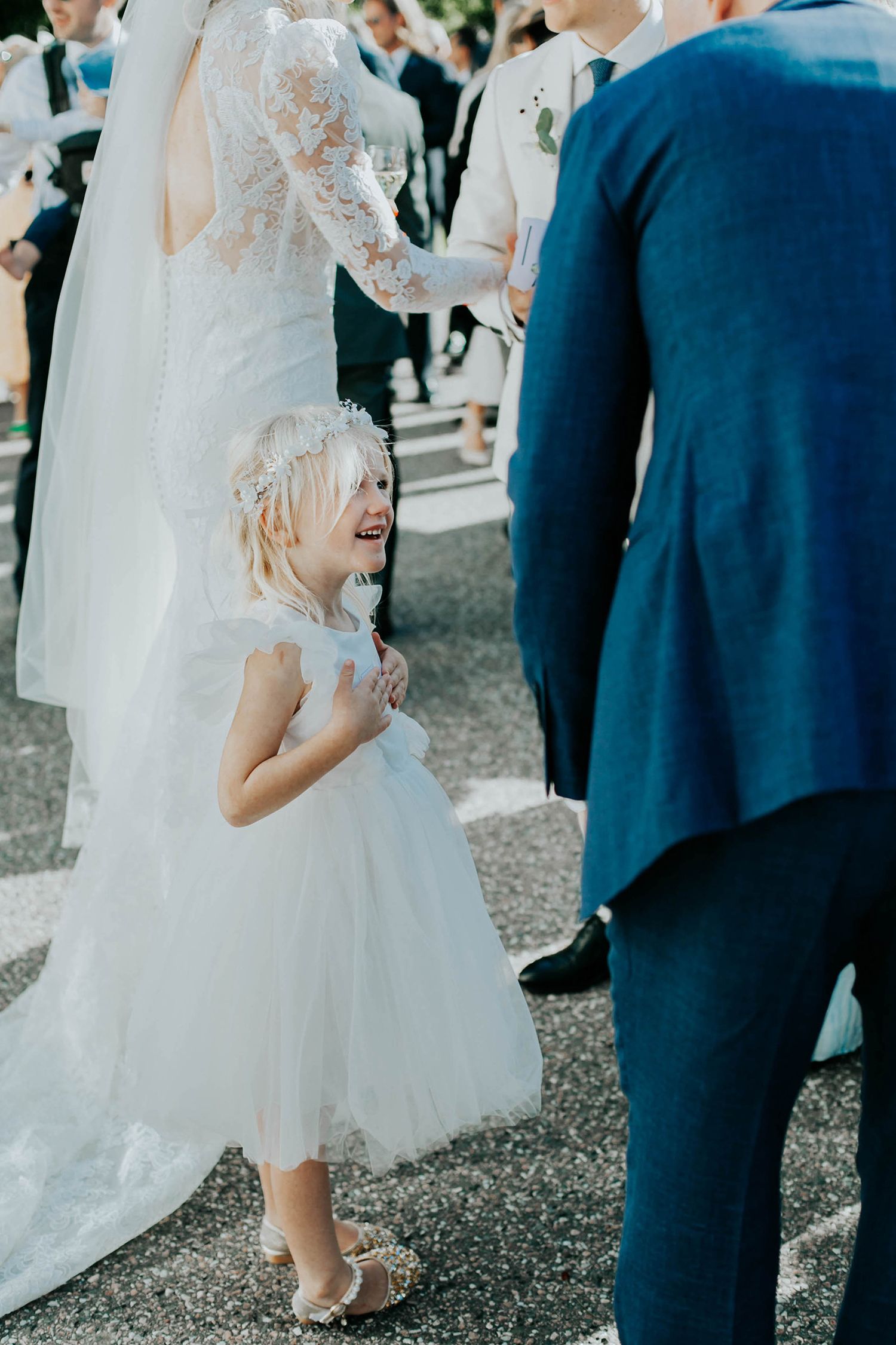 Bröllop på Dömle Herrgård. Sommarbröllop Louise och Viktor. Fotograf Rebecca Nordin, Karlstad.