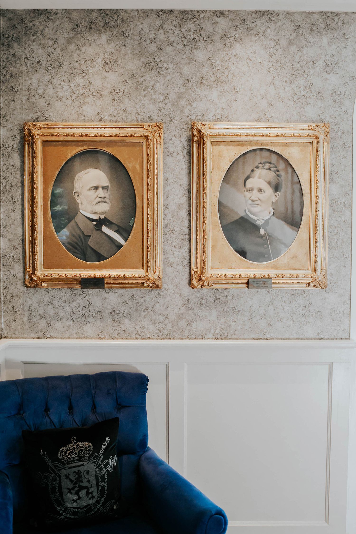 Bröllop på Dömle Herrgård. Sommarbröllop Louise och Viktor. Fotograf Rebecca Nordin, Karlstad.
