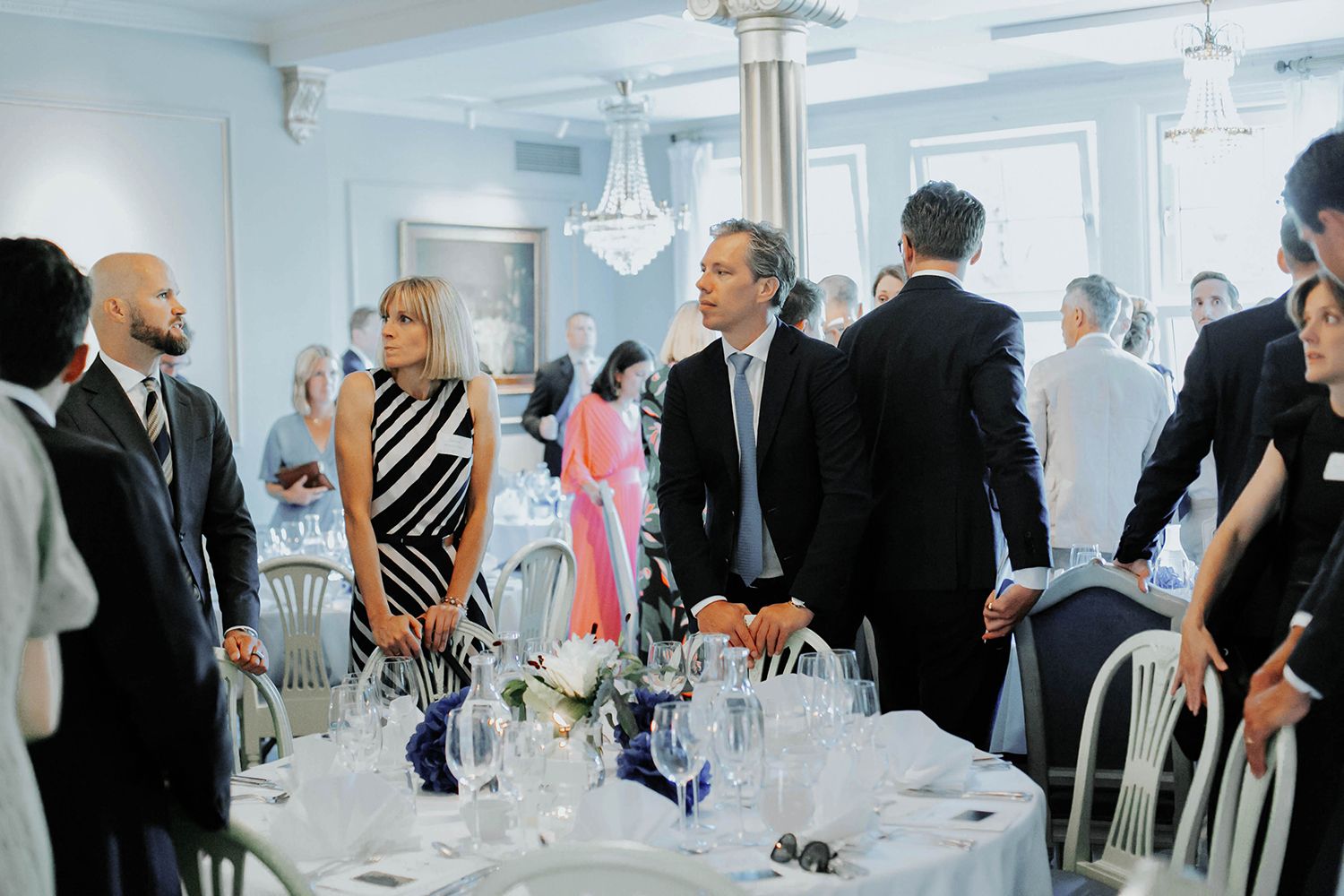 Bröllop på Dömle Herrgård. Sommarbröllop Louise och Viktor. Fotograf Rebecca Nordin, Karlstad.