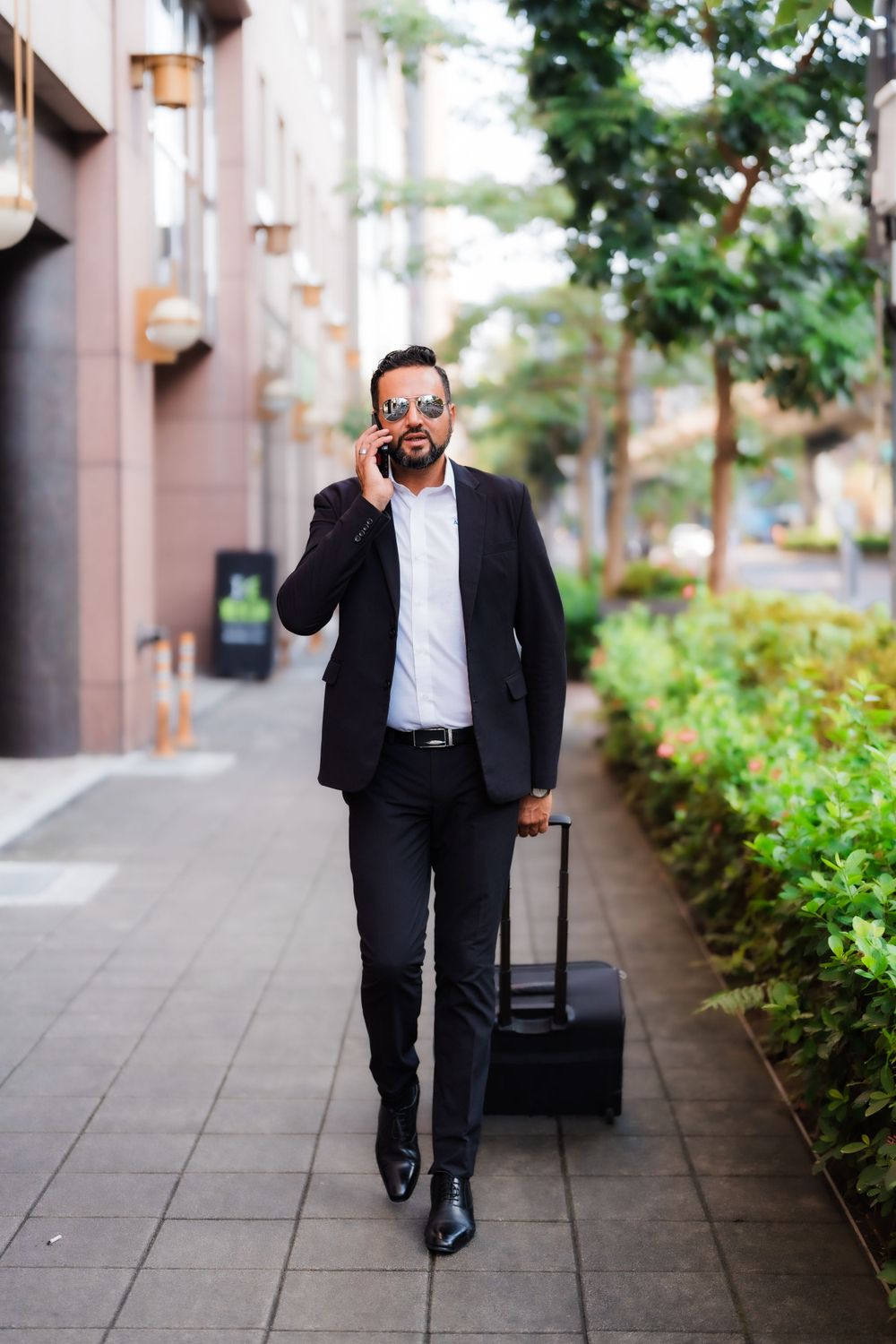 a working businessman in Taipei city