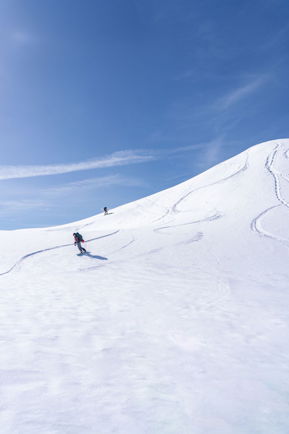 Snowboarder riding