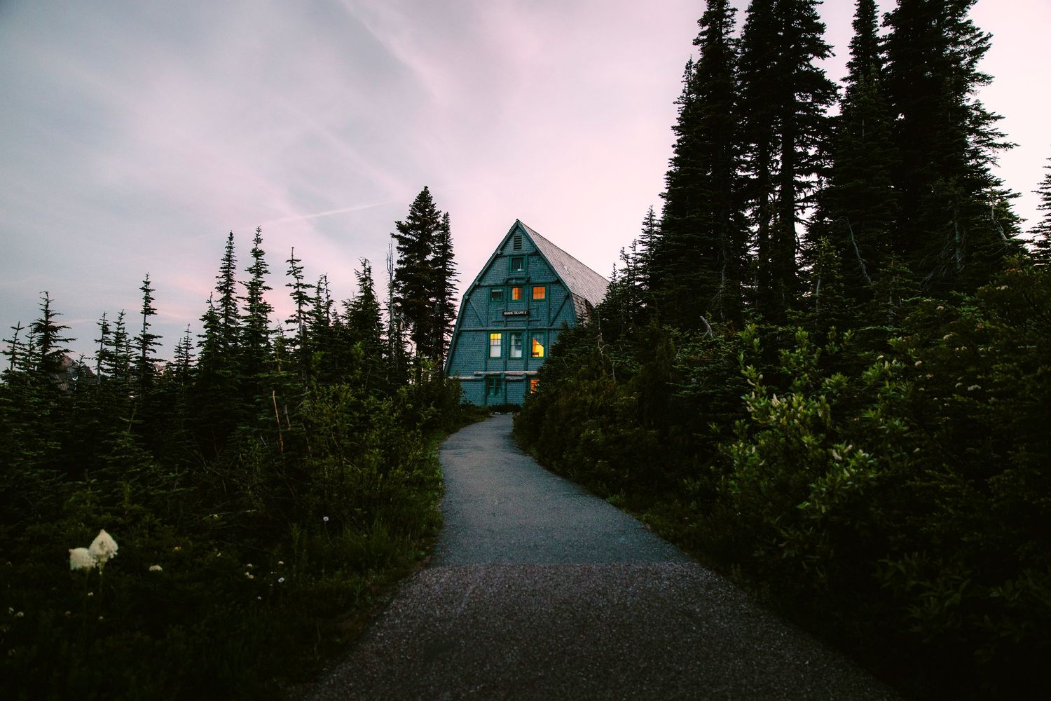 Paradise Inn