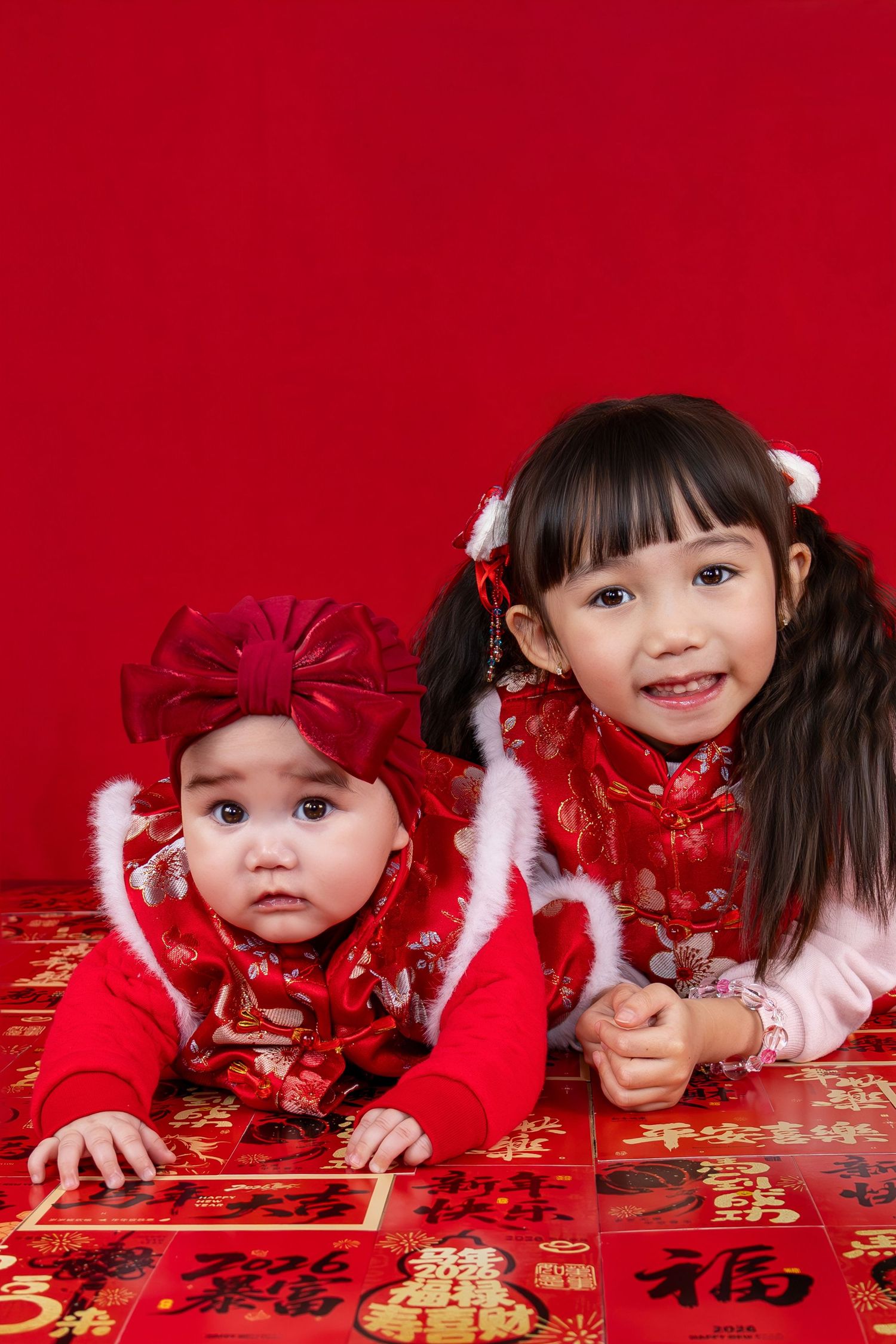 Transform your cherished memories into beautiful wall art or albums, that brings warmth and love to your home. Book a shoot today! HK Island
