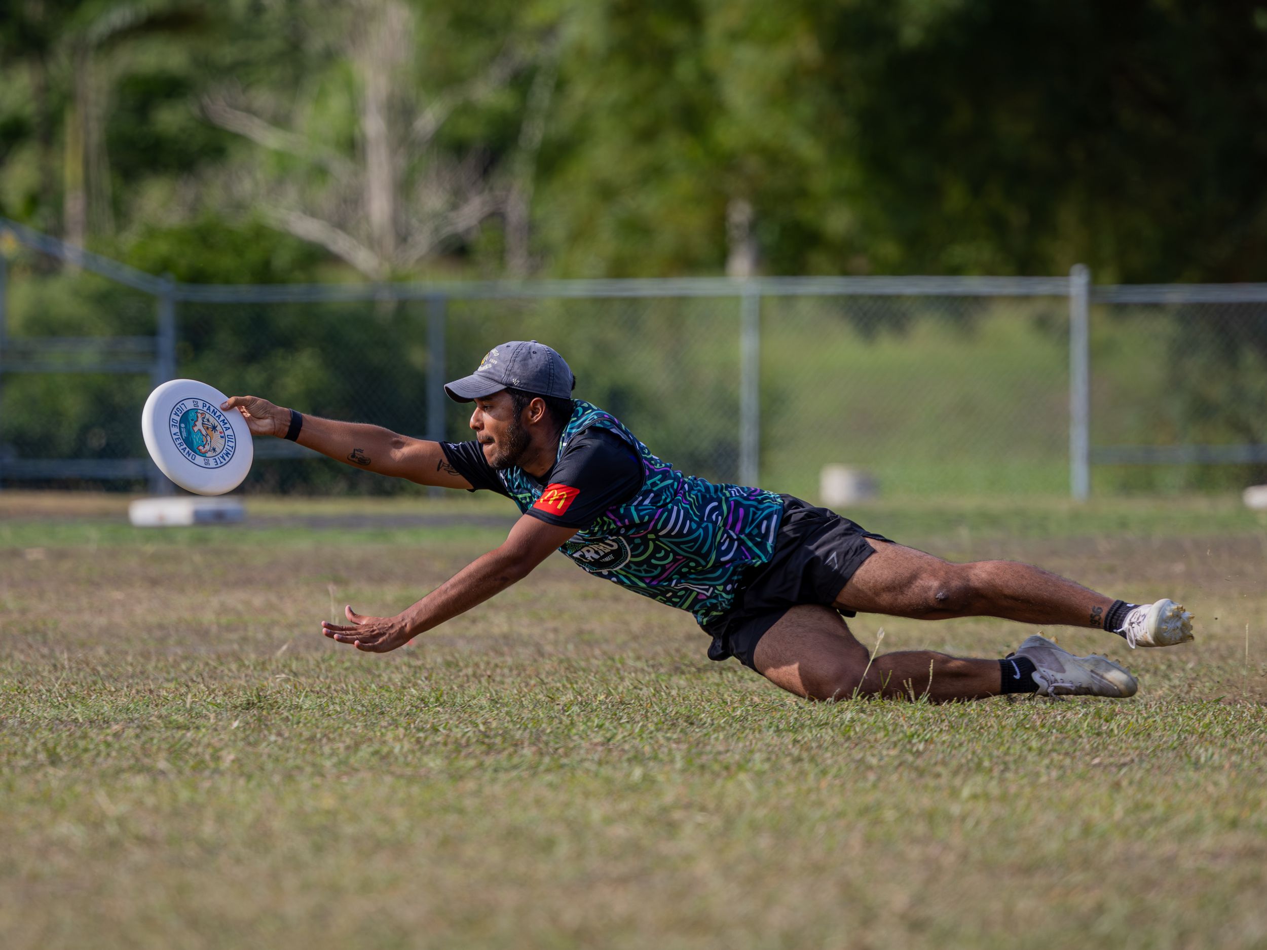 ULTIMATE FRISBEE