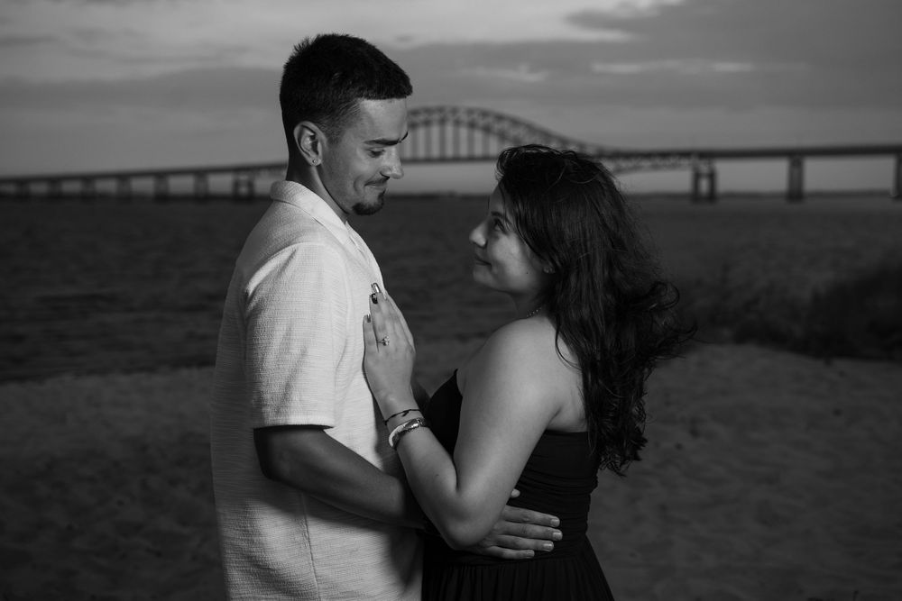 Engagement - Beach Flash Photography (portraits)