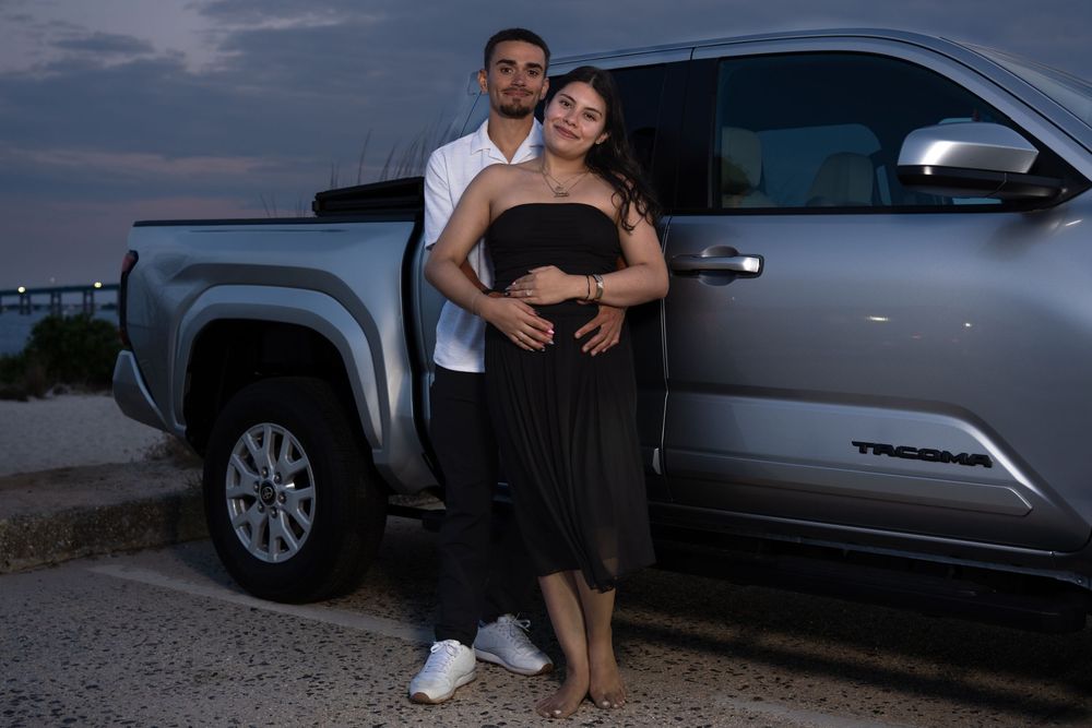Engagement - Beach Flash Photography (portraits)