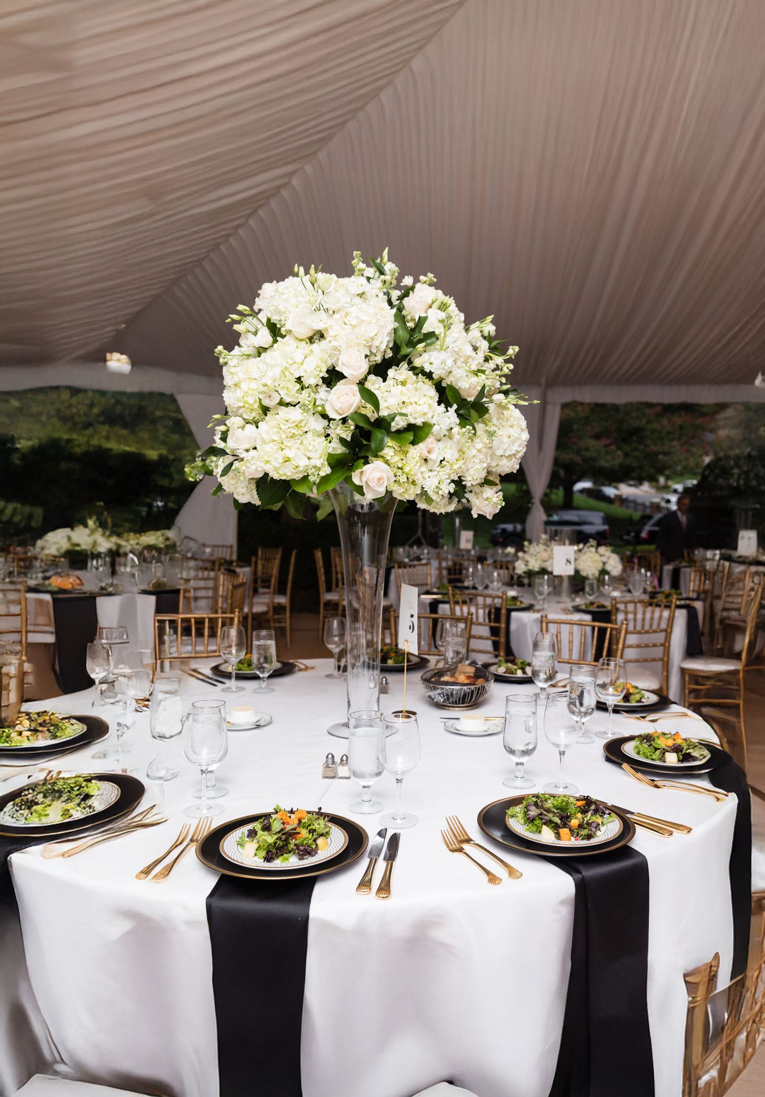 Ashley + Jarred | Zuccari Wedding | © Carly Arnwine Photography | PriscillaMBeauty | RSVP Catering | The Vow Boutique | Flowers at 38