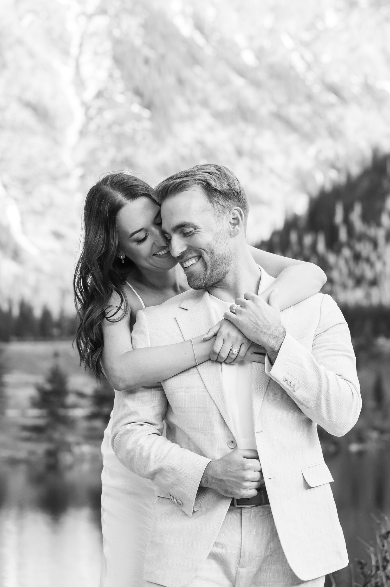 Romantic elopement at Officer's Gulch Colorado