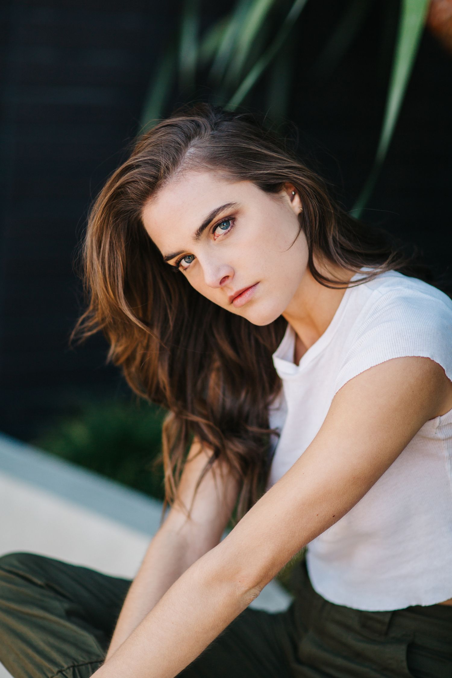 Editorial modeling session with natural light and relaxed styling