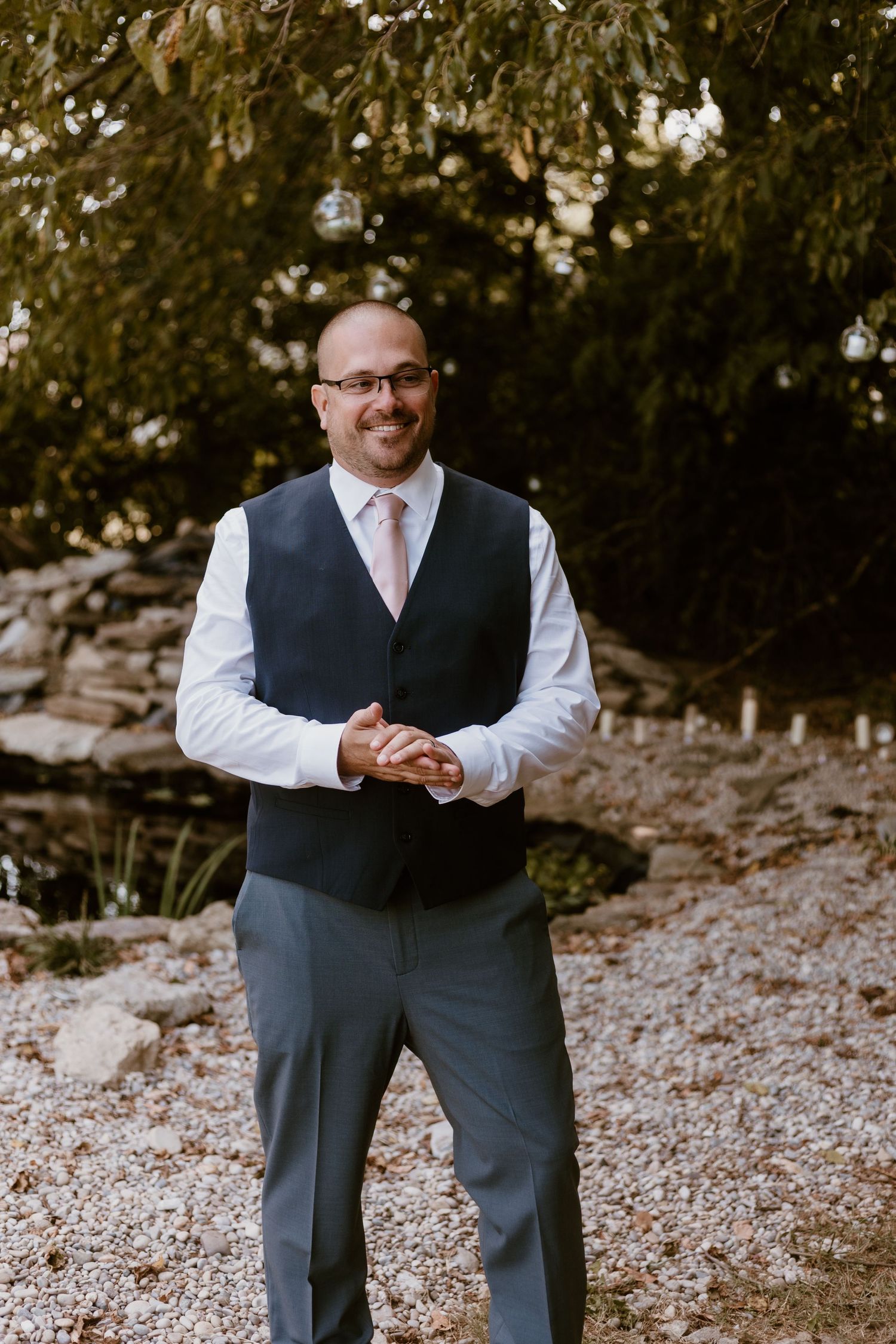 Grooms portrait for summer backyard wedding in Ohio photography by Vicci Photo Dayton Ohio Photographer